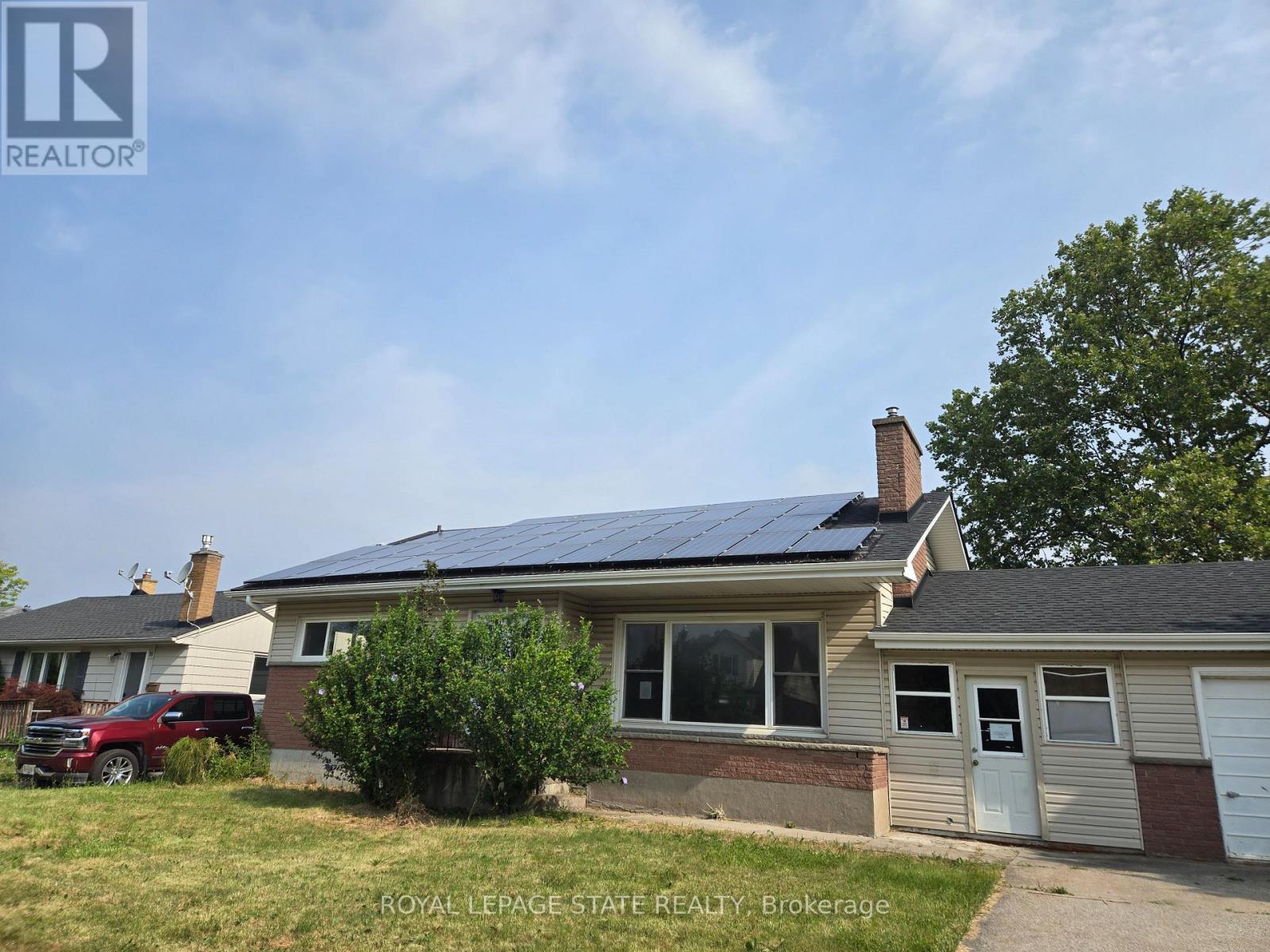 16 Broderick Avenue, Thorold, Ontario  L2V 2H4 - Photo 2 - X13808458