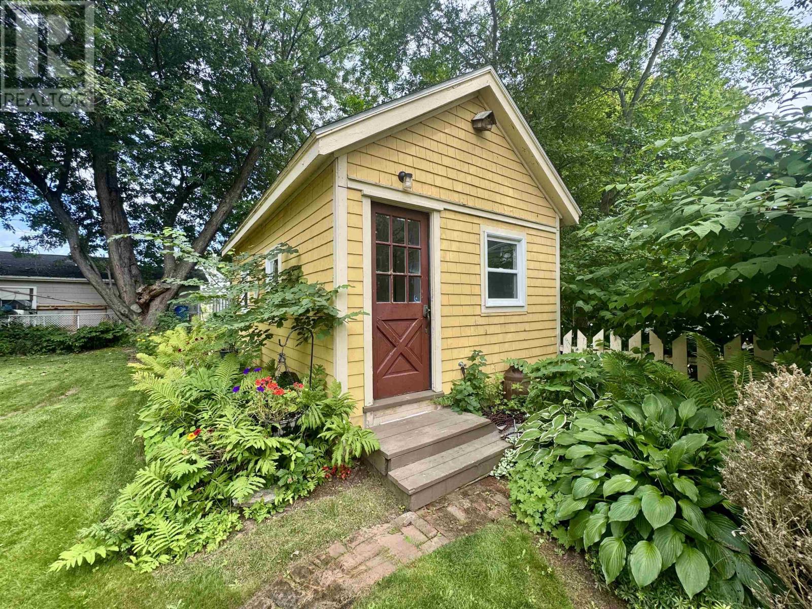 132 Upper Prince, Charlottetown, Prince Edward Island  C1A 4S7 - Photo 14 - 202623911