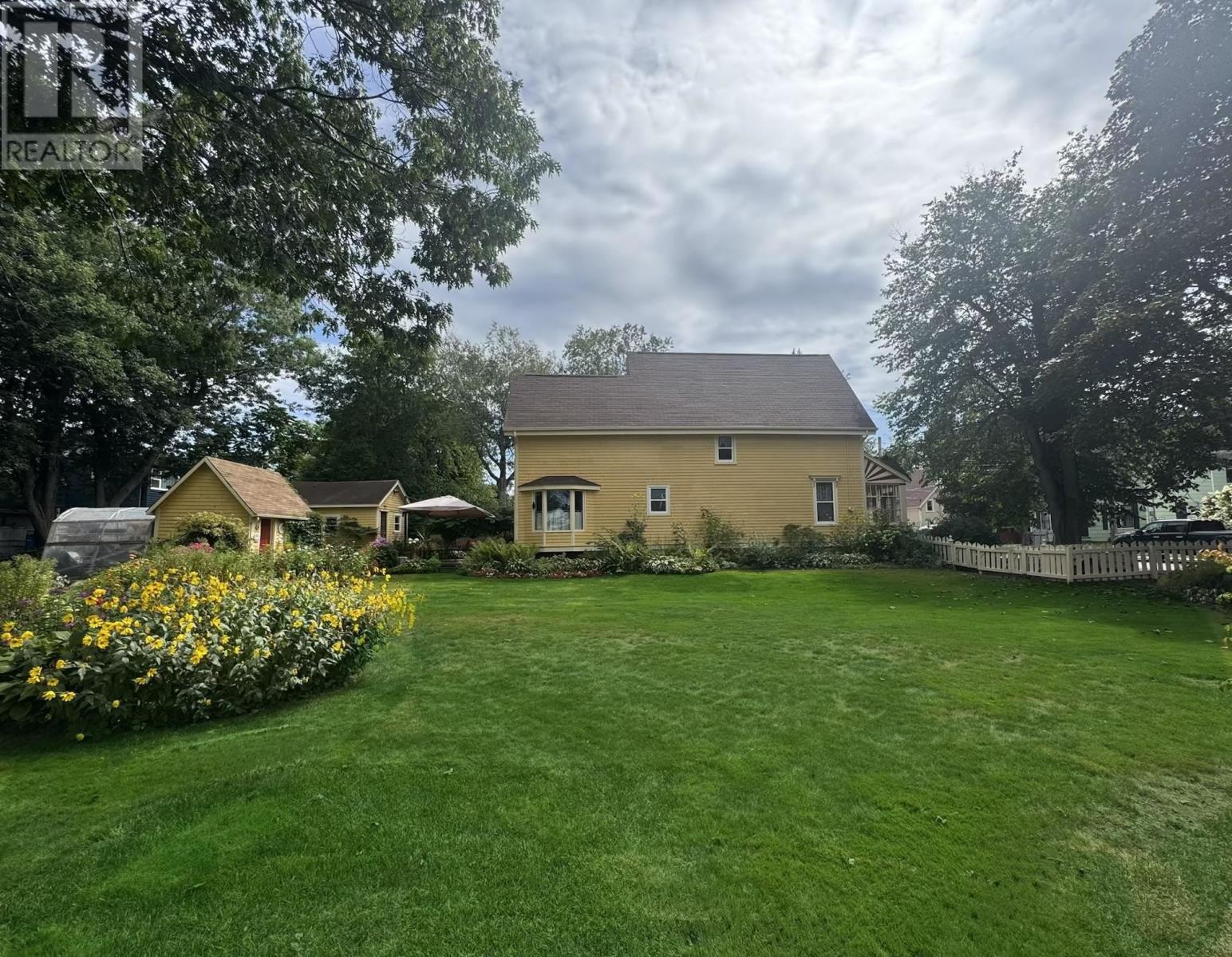 132 Upper Prince, Charlottetown, Prince Edward Island  C1A 4S7 - Photo 8 - 202623911