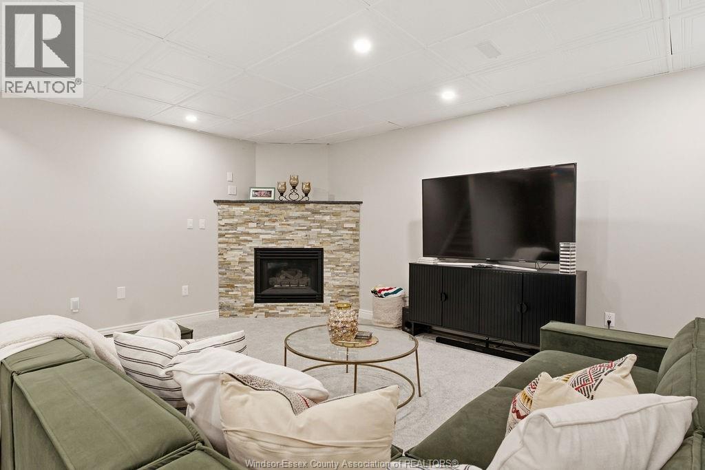 350 Tuscany, Tecumseh, Ontario  N8N 4W6 - Photo 36 - 26023103