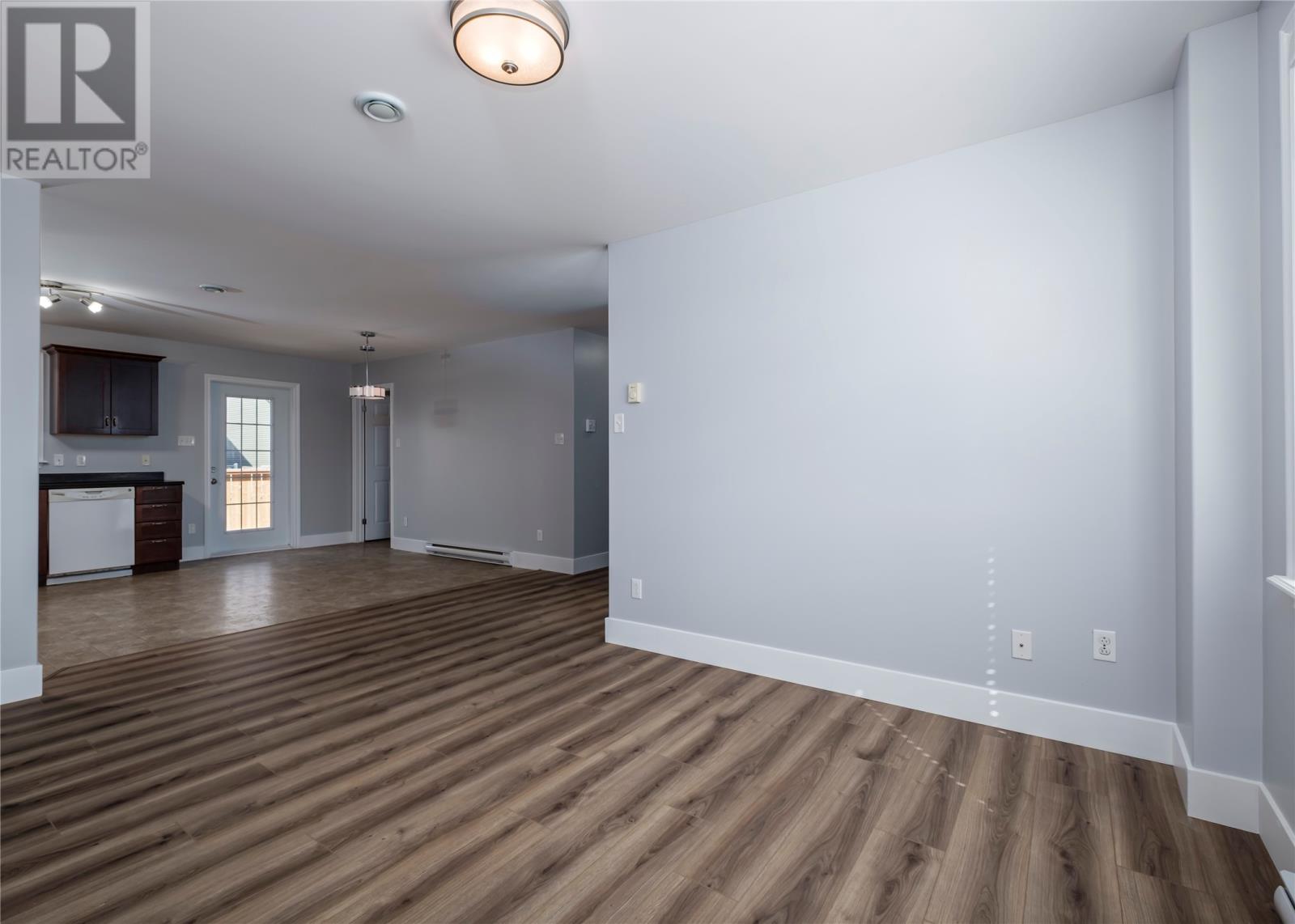 5 Mayfair Avenue, Paradise — photo 10