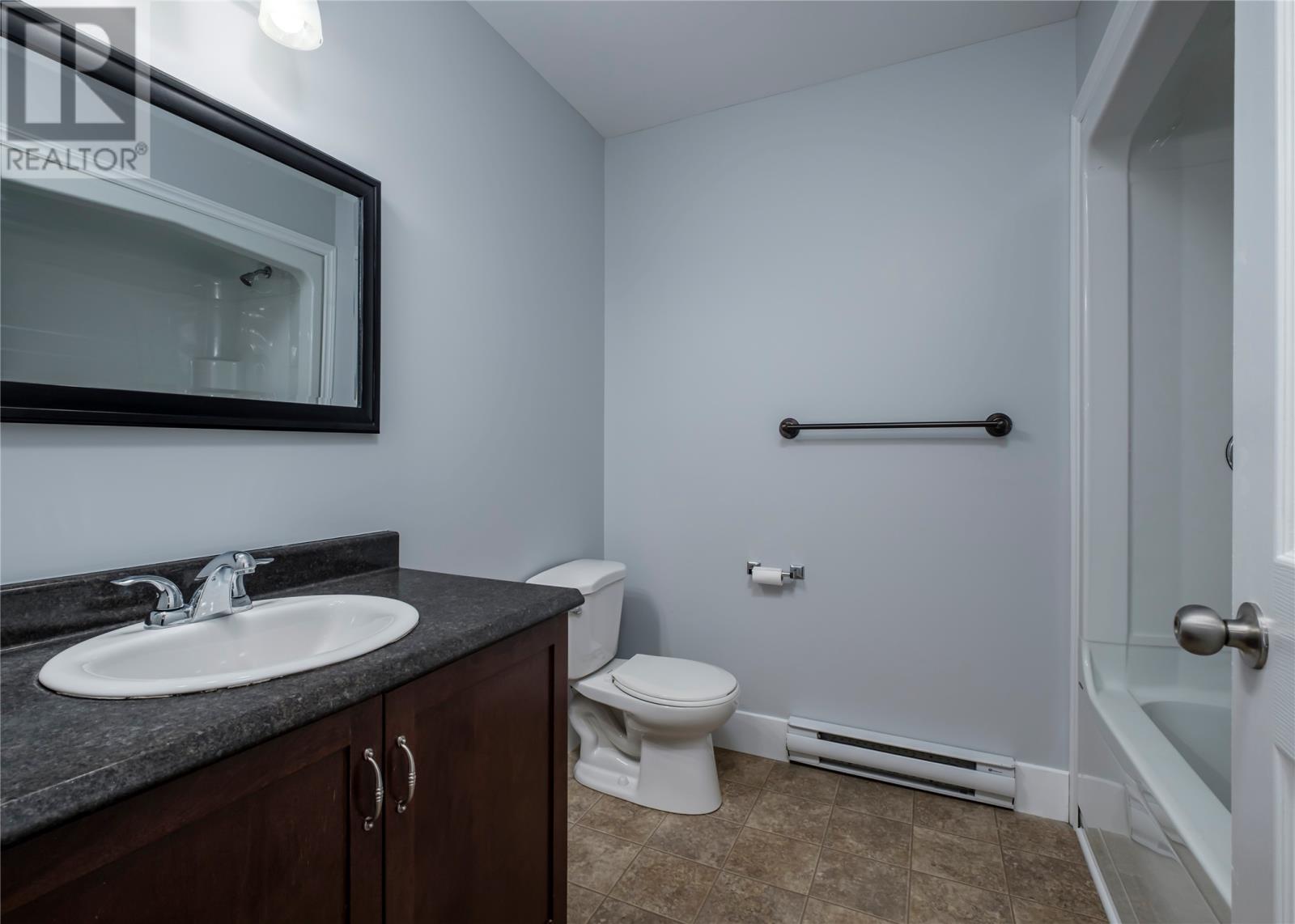 5 Mayfair Avenue, Paradise — photo 14