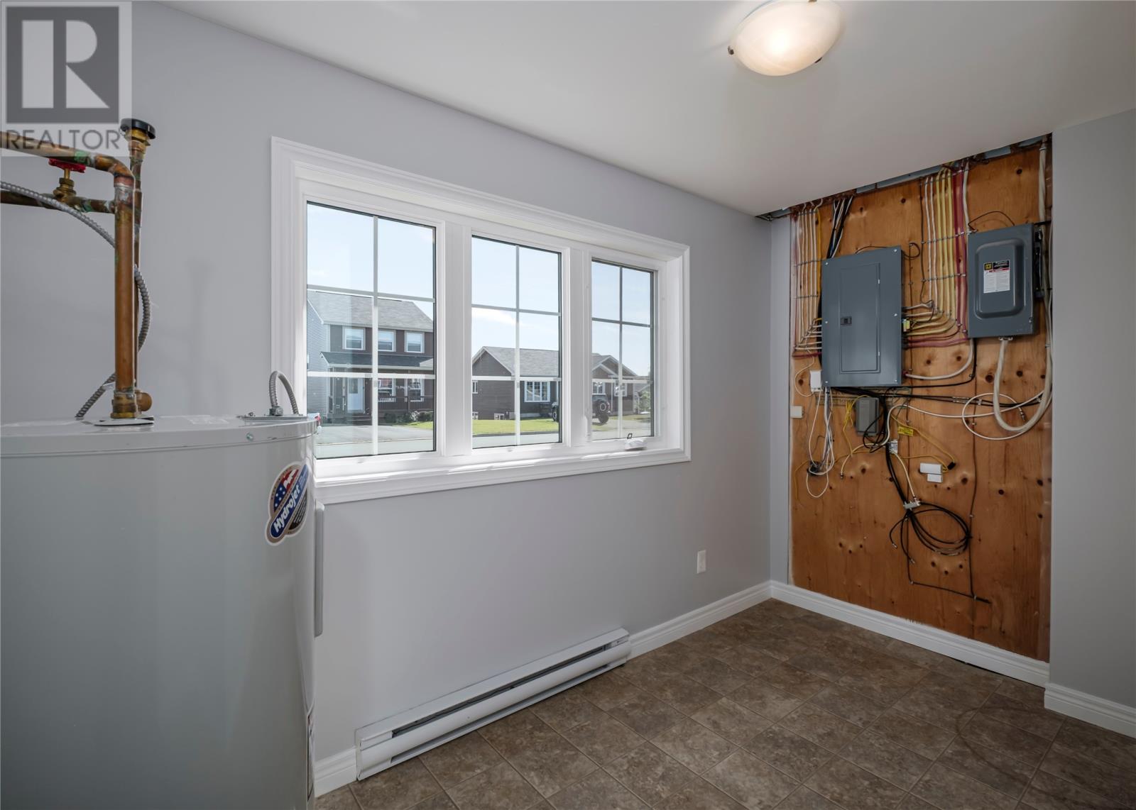 5 Mayfair Avenue, Paradise — photo 25