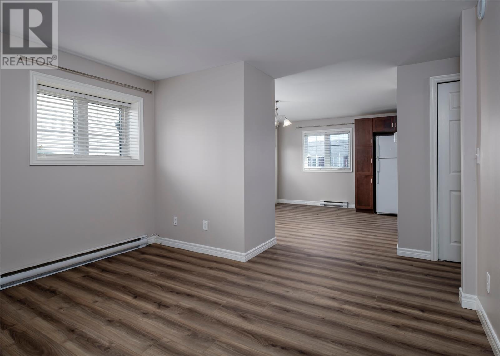 5 Mayfair Avenue, Paradise — photo 31