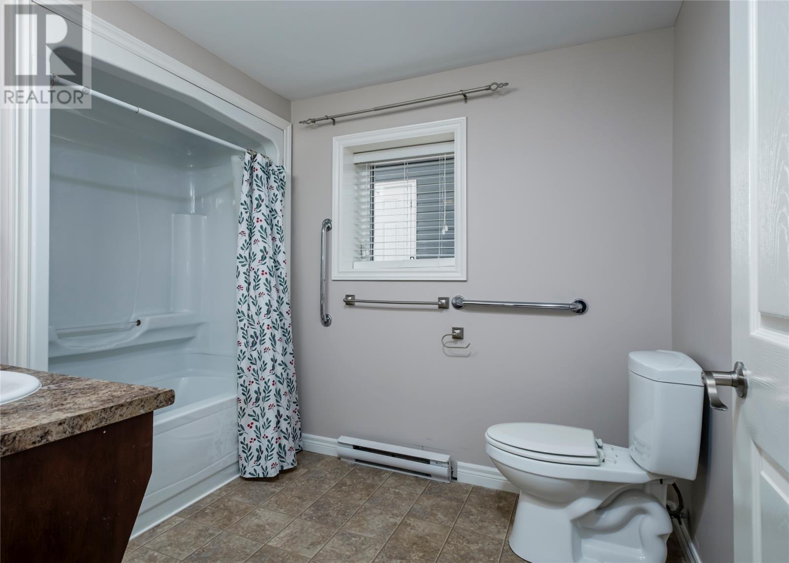 5 Mayfair Avenue, Paradise — photo 33