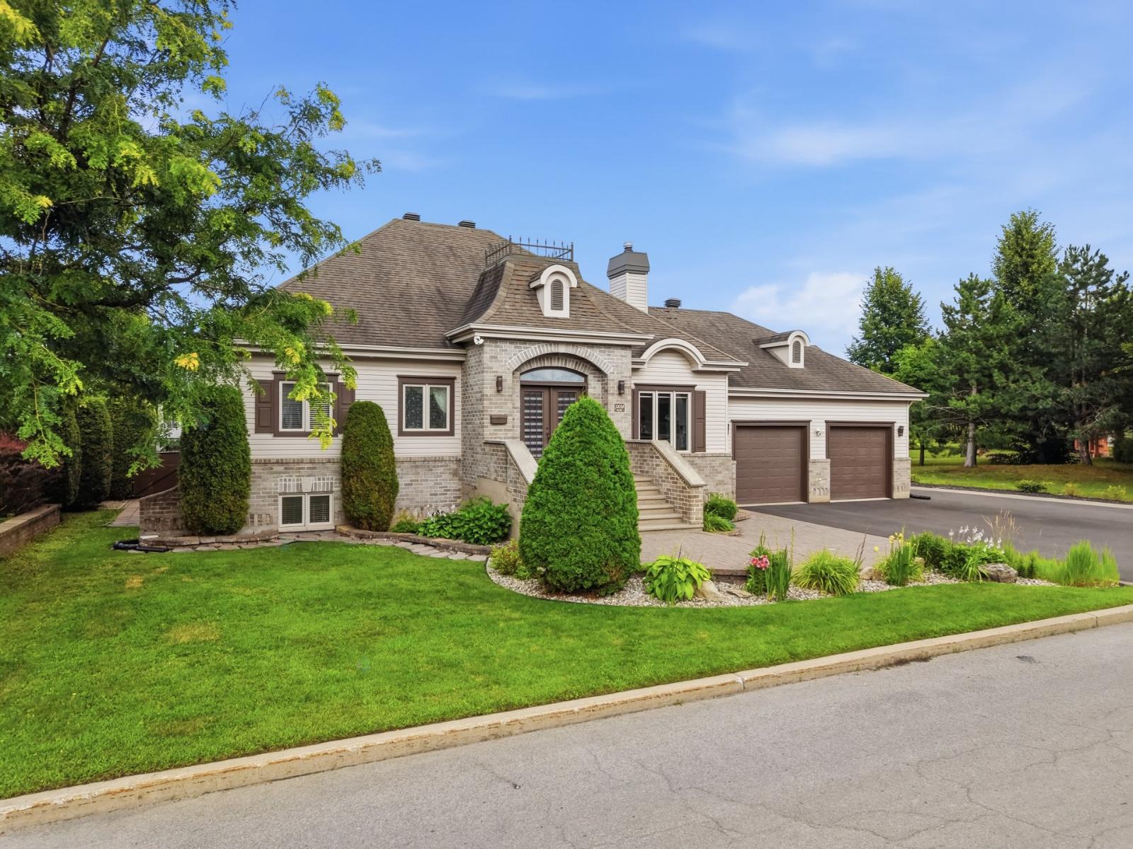 3484 Av. des Roseaux Terrebonne (Terrebonne) Quebec Canada J6X4T9 3