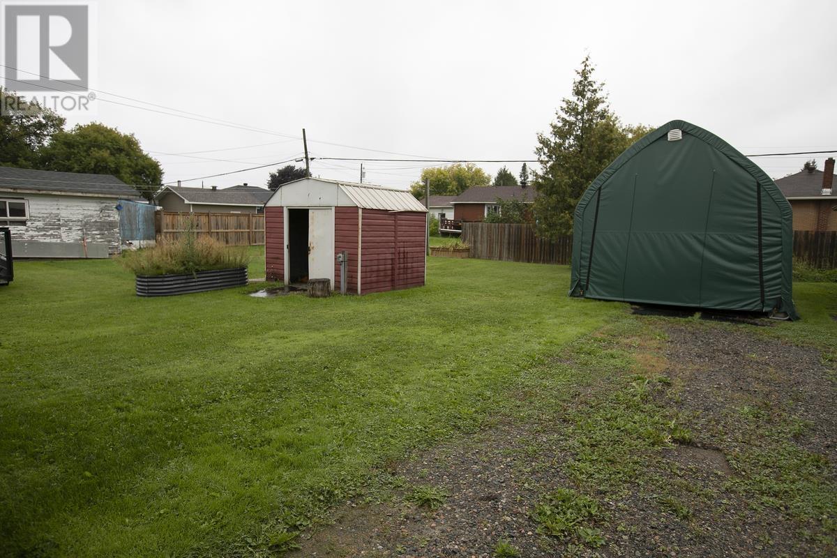 451 First Ave, Sault Ste. Marie, Ontario P6C 4N9 - Photo 4 - SM262563