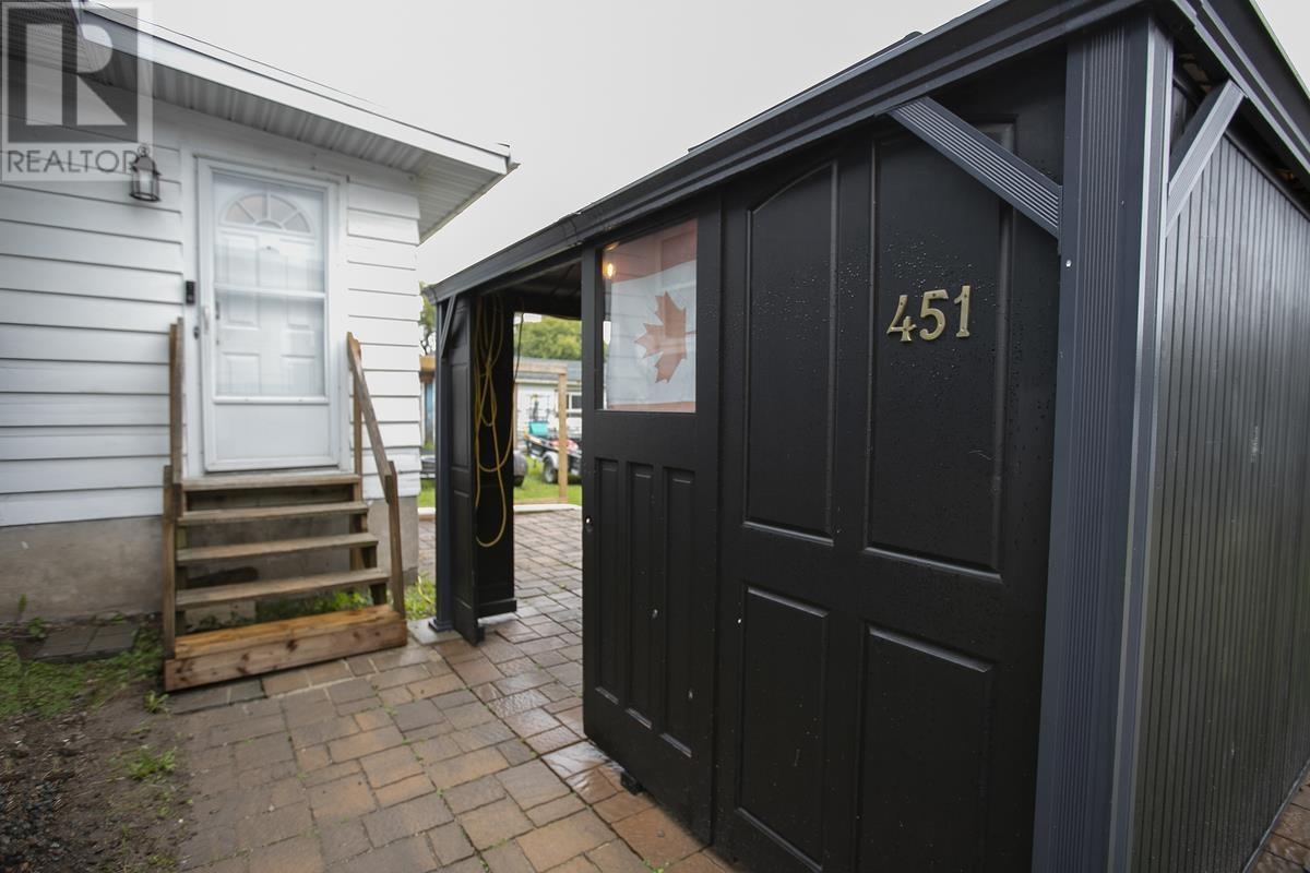 451 First Ave, Sault Ste. Marie, Ontario P6C 4N9 - Photo 10 - SM262563