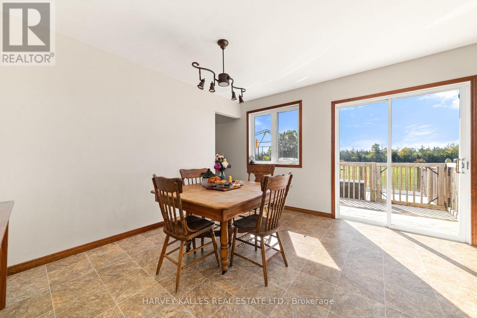 198 Welbanks Road, Prince Edward County, Ontario  K0K 1P0 - Photo 10 - X13808536