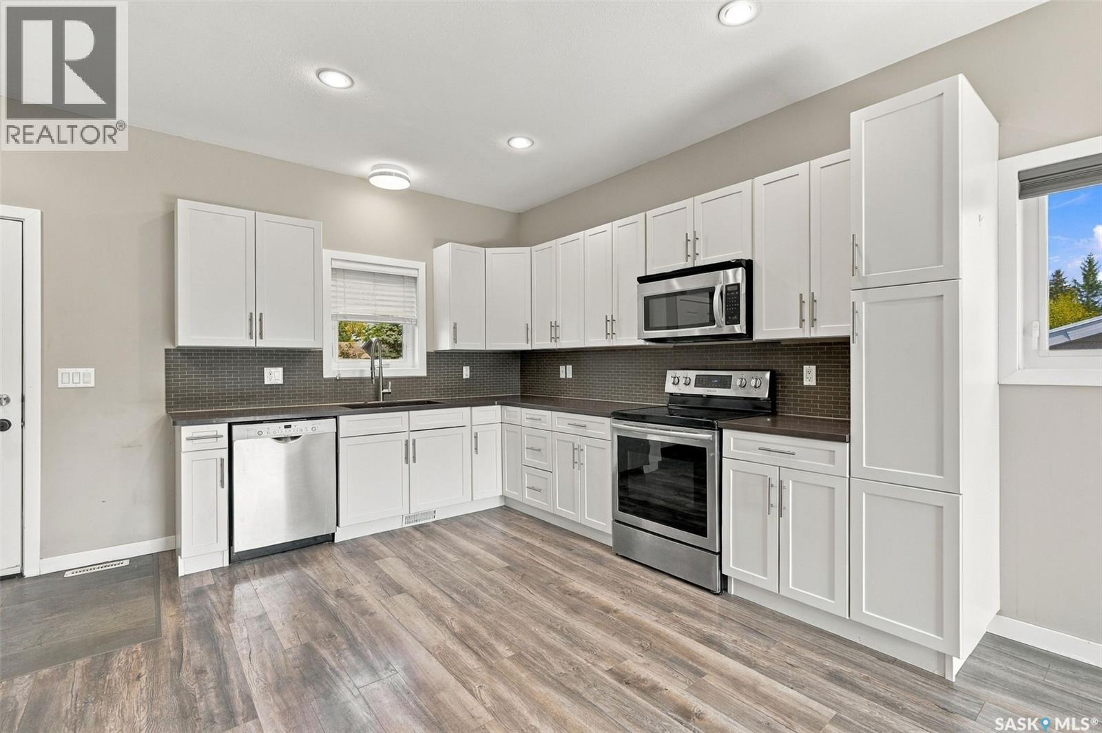 406 3rd Street, Kenaston, Saskatchewan  S0G 2N0 - Photo 12 - SK048988