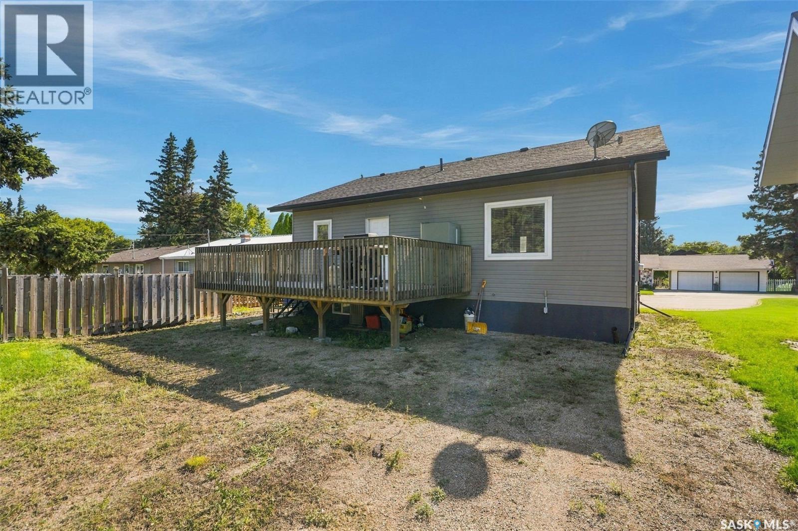 406 3rd Street, Kenaston, Saskatchewan  S0G 2N0 - Photo 44 - SK048988