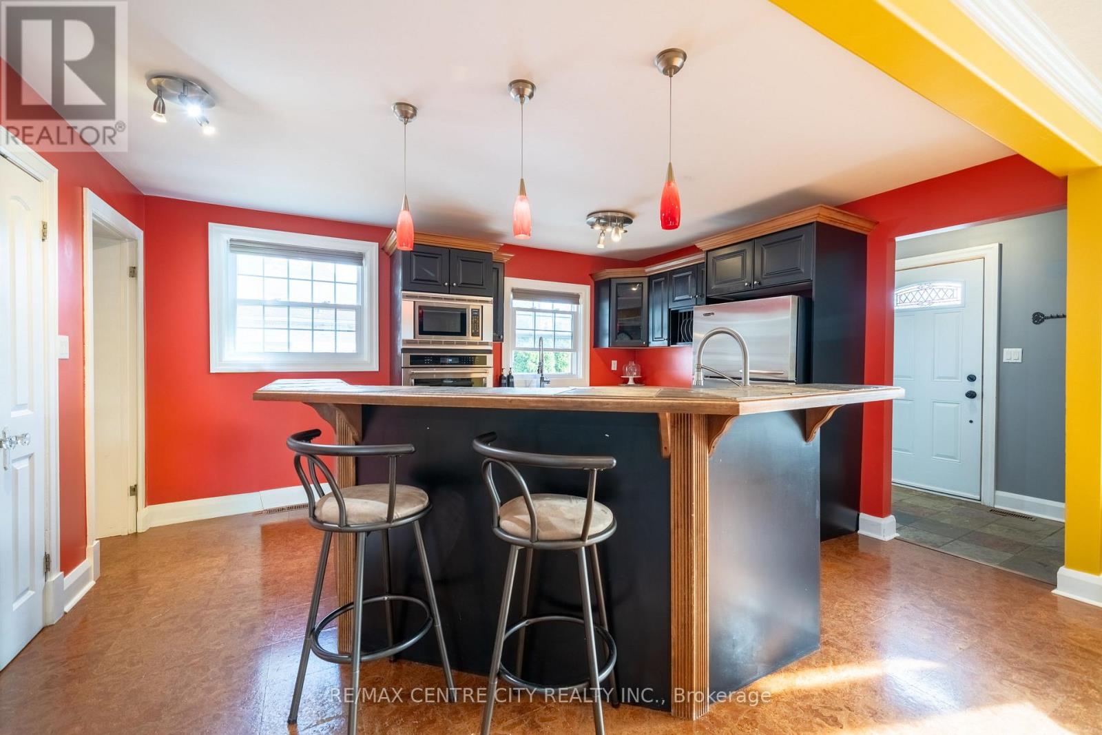 227 Beattie Street, Strathroy-Caradoc, Ontario  N7G 2X3 - Photo 11 - X13808546