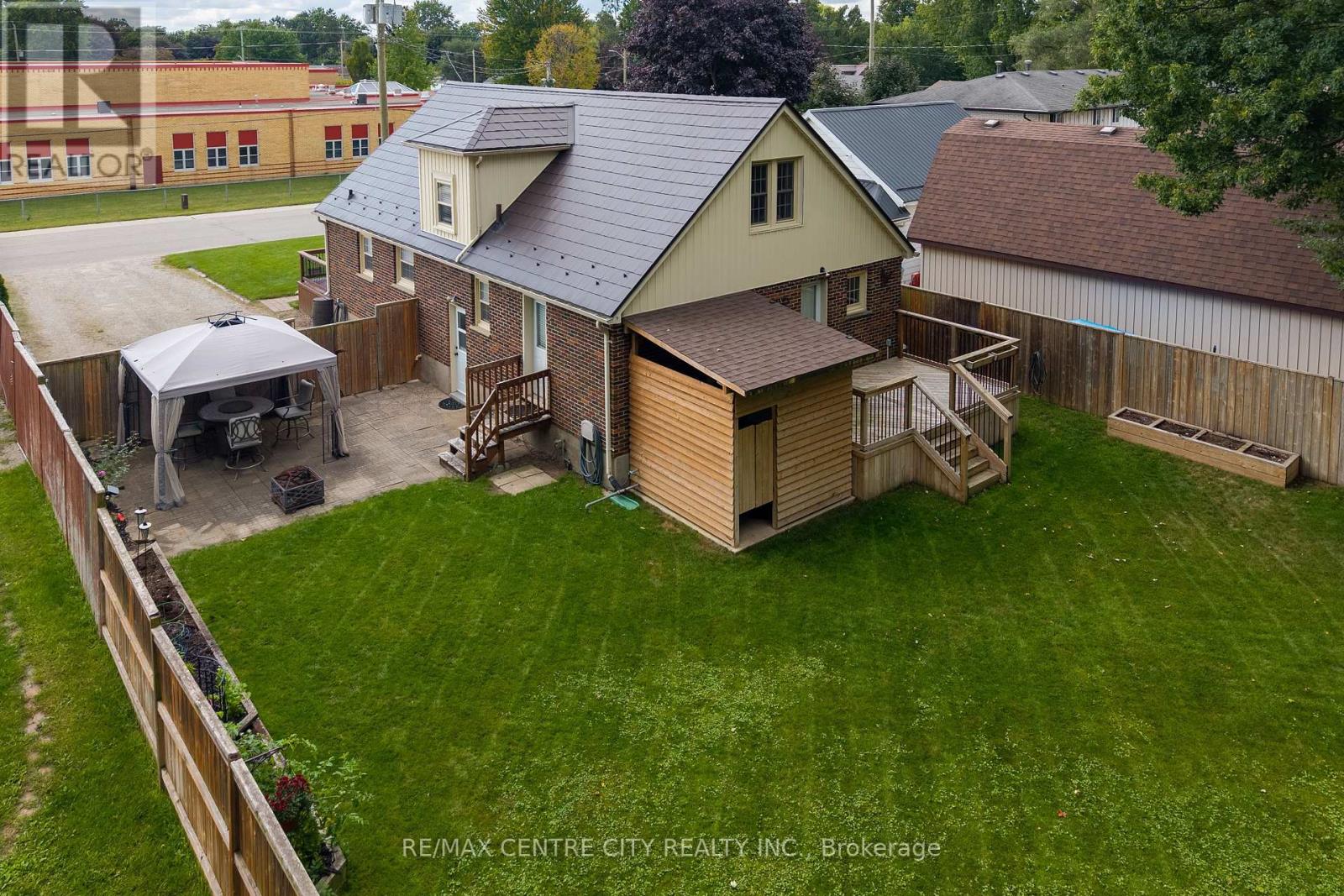 227 Beattie Street, Strathroy-Caradoc, Ontario  N7G 2X3 - Photo 39 - X13808546