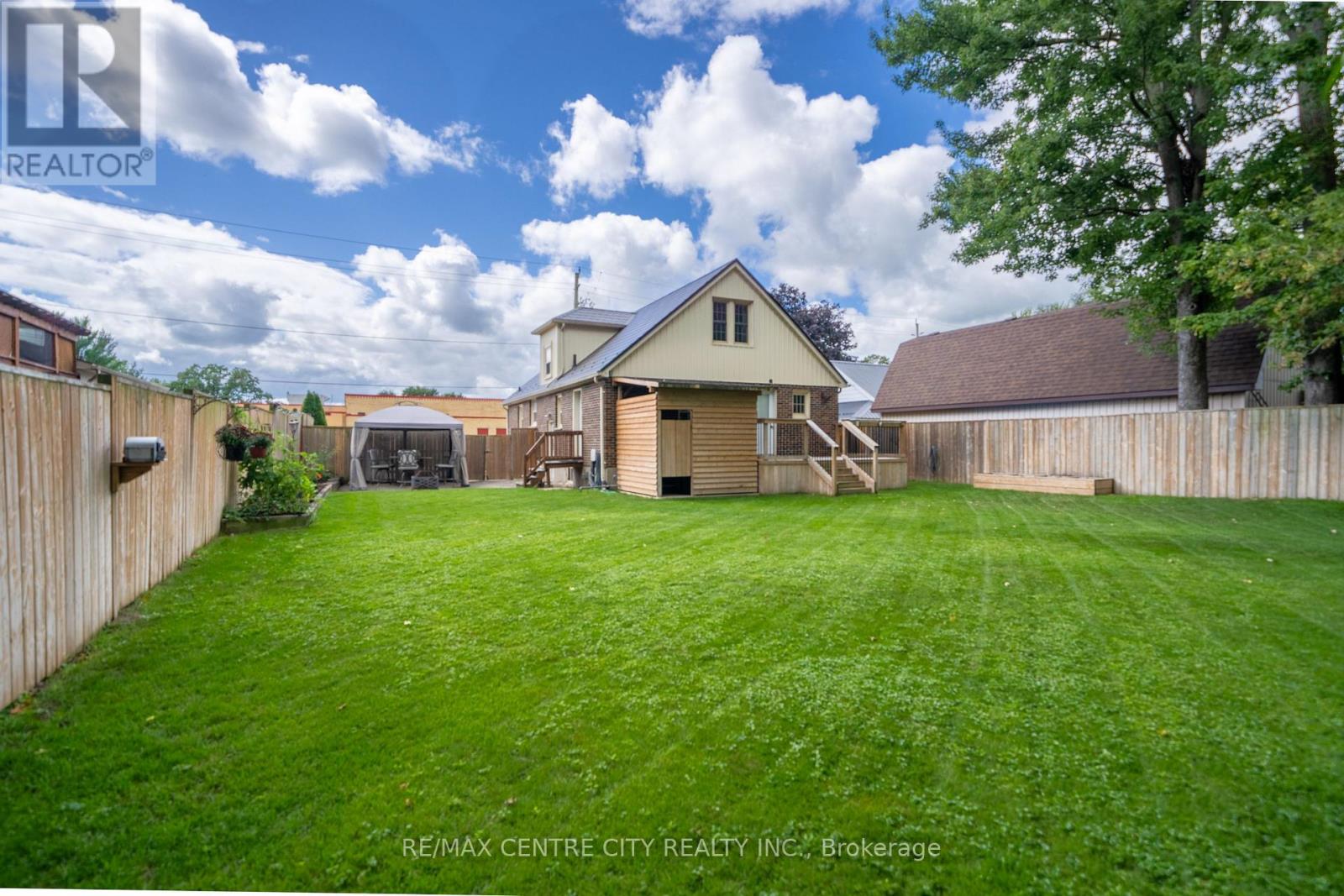 227 Beattie Street, Strathroy-Caradoc, Ontario  N7G 2X3 - Photo 40 - X13808546