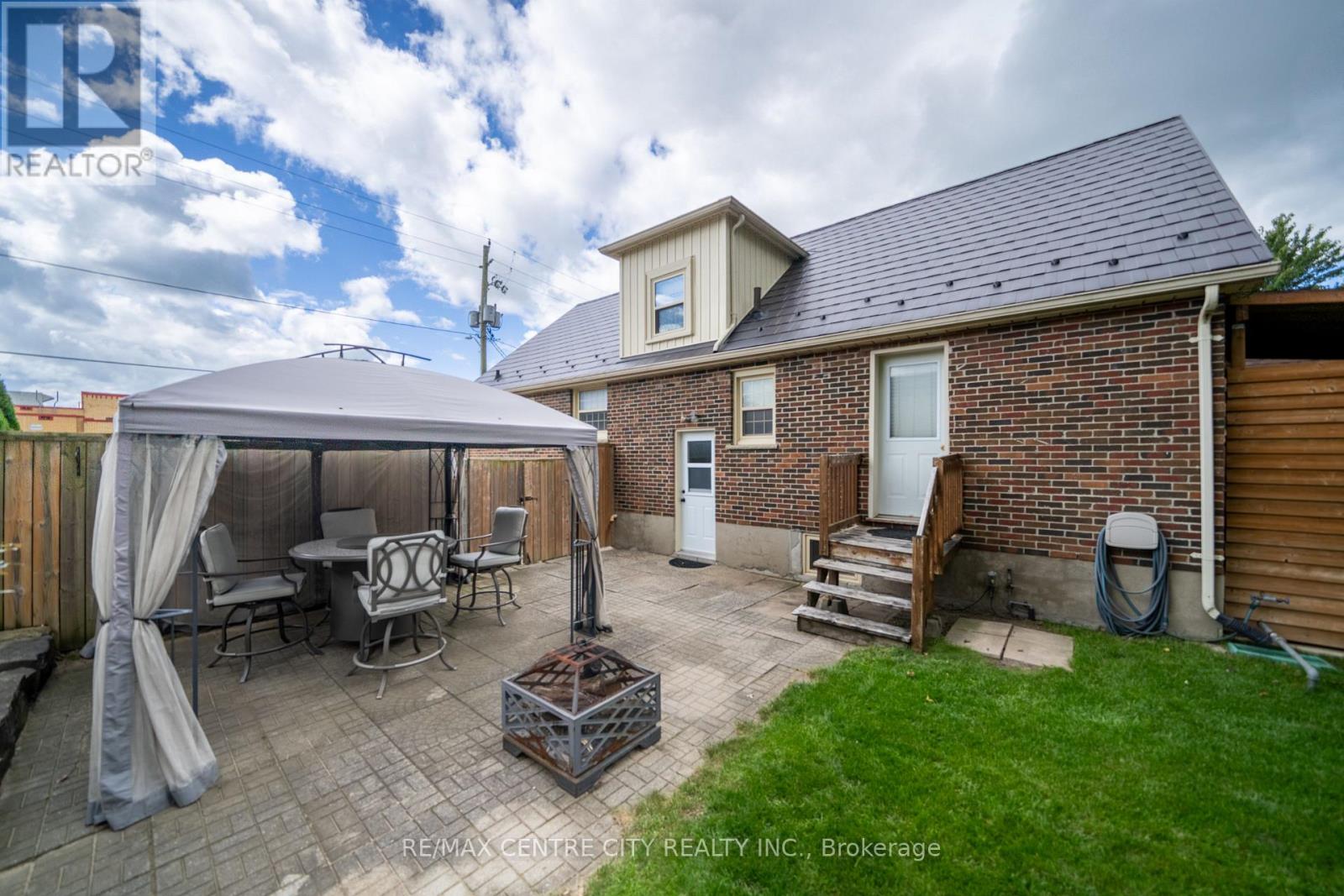 227 Beattie Street, Strathroy-Caradoc, Ontario  N7G 2X3 - Photo 44 - X13808546