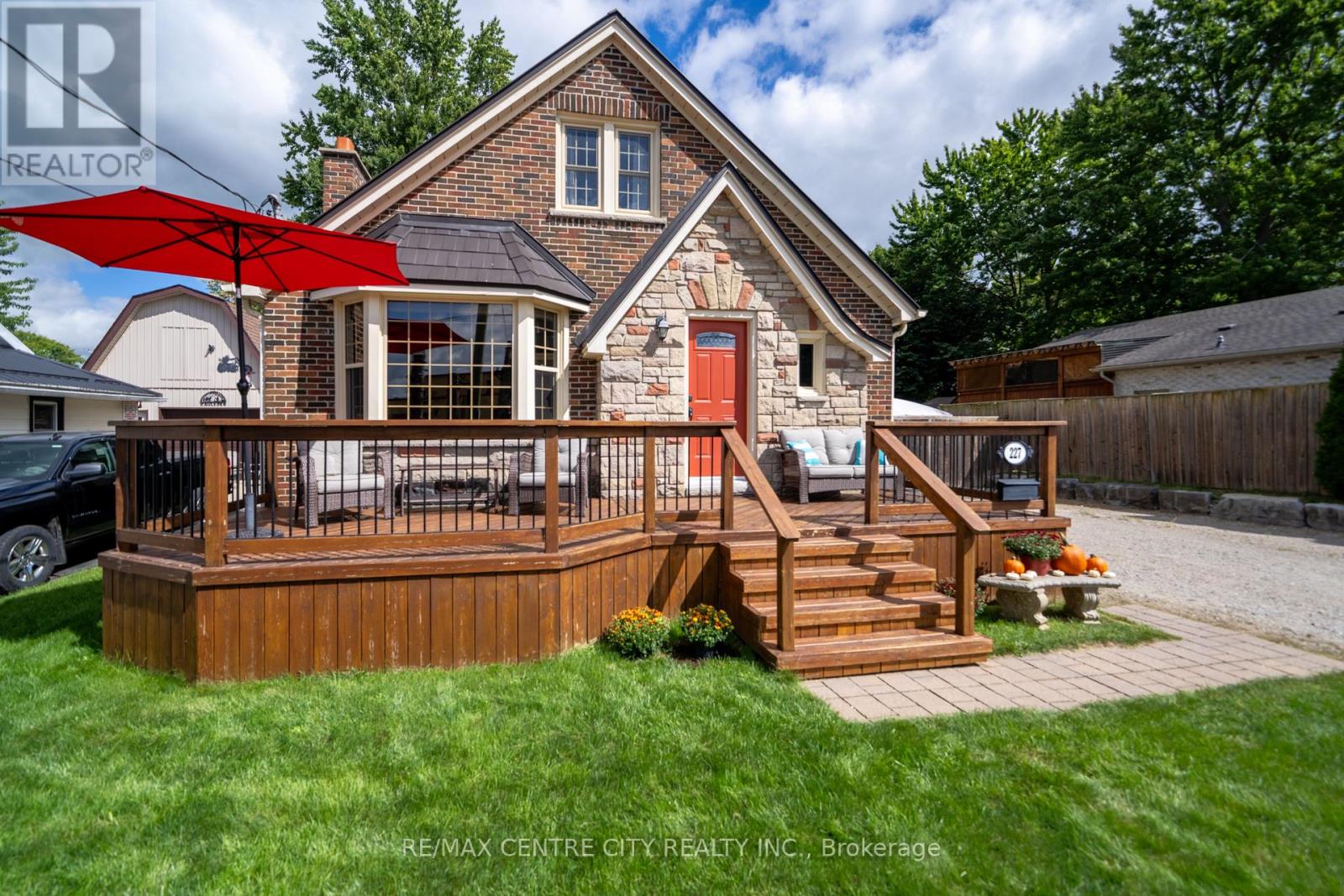227 Beattie Street, Strathroy-Caradoc, Ontario  N7G 2X3 - Photo 5 - X13808546
