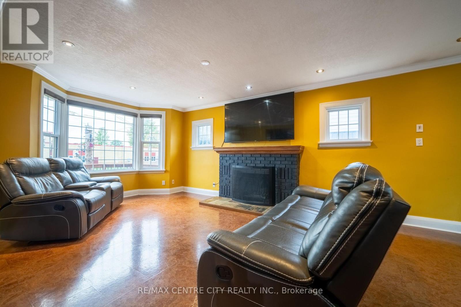 227 Beattie Street, Strathroy-Caradoc, Ontario  N7G 2X3 - Photo 9 - X13808546