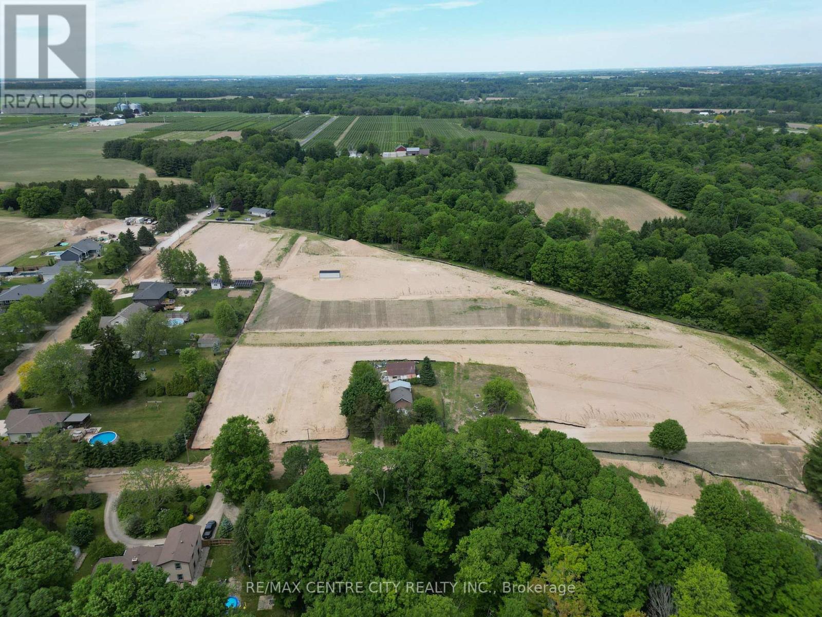 4464 Thomas Road, Southwold, Ontario  N5L 1J2 - Photo 2 - X13808552