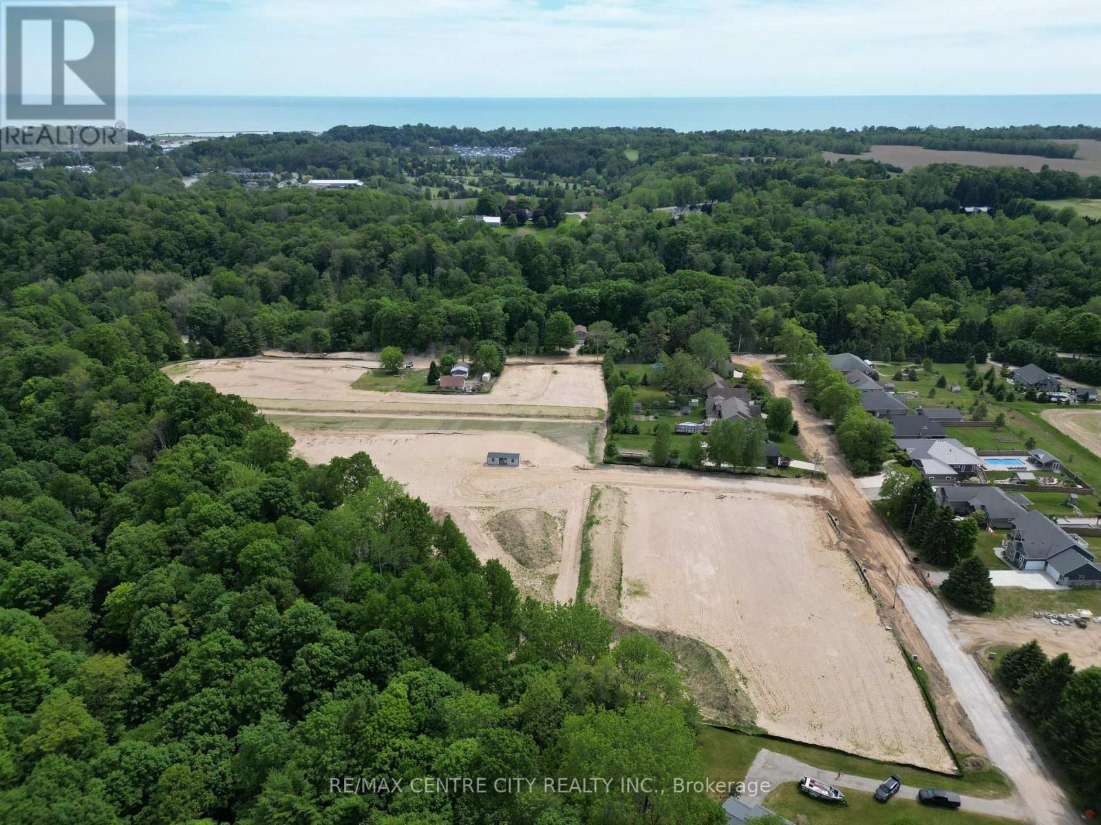 4464 Thomas Road, Southwold, Ontario  N5L 1J2 - Photo 6 - X13808552
