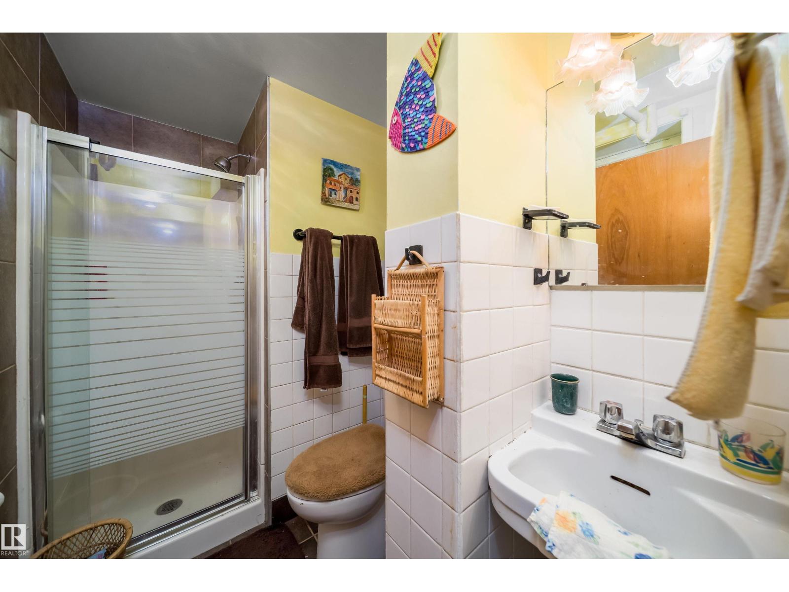 4808 106 AV NW