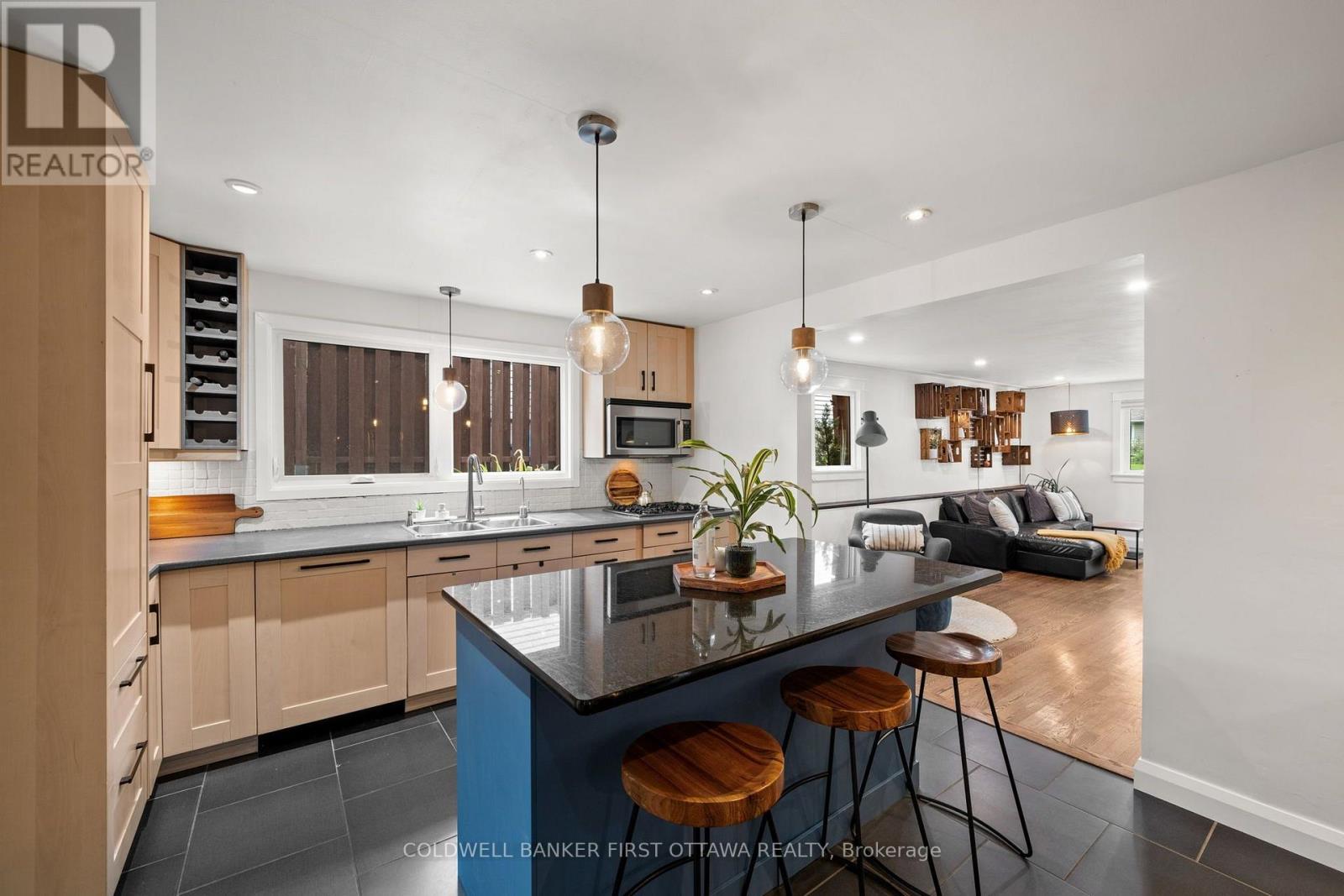849 Maplewood Avenue, Ottawa, Ontario  K2B 5V4 - Photo 16 - X13808564