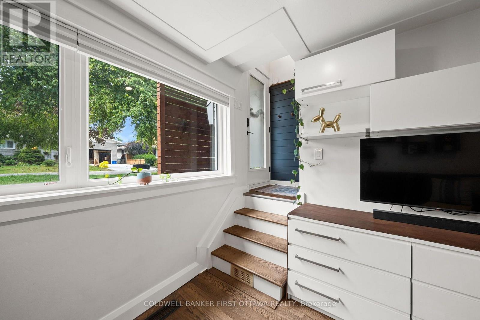 849 Maplewood Avenue, Ottawa, Ontario  K2B 5V4 - Photo 5 - X13808564