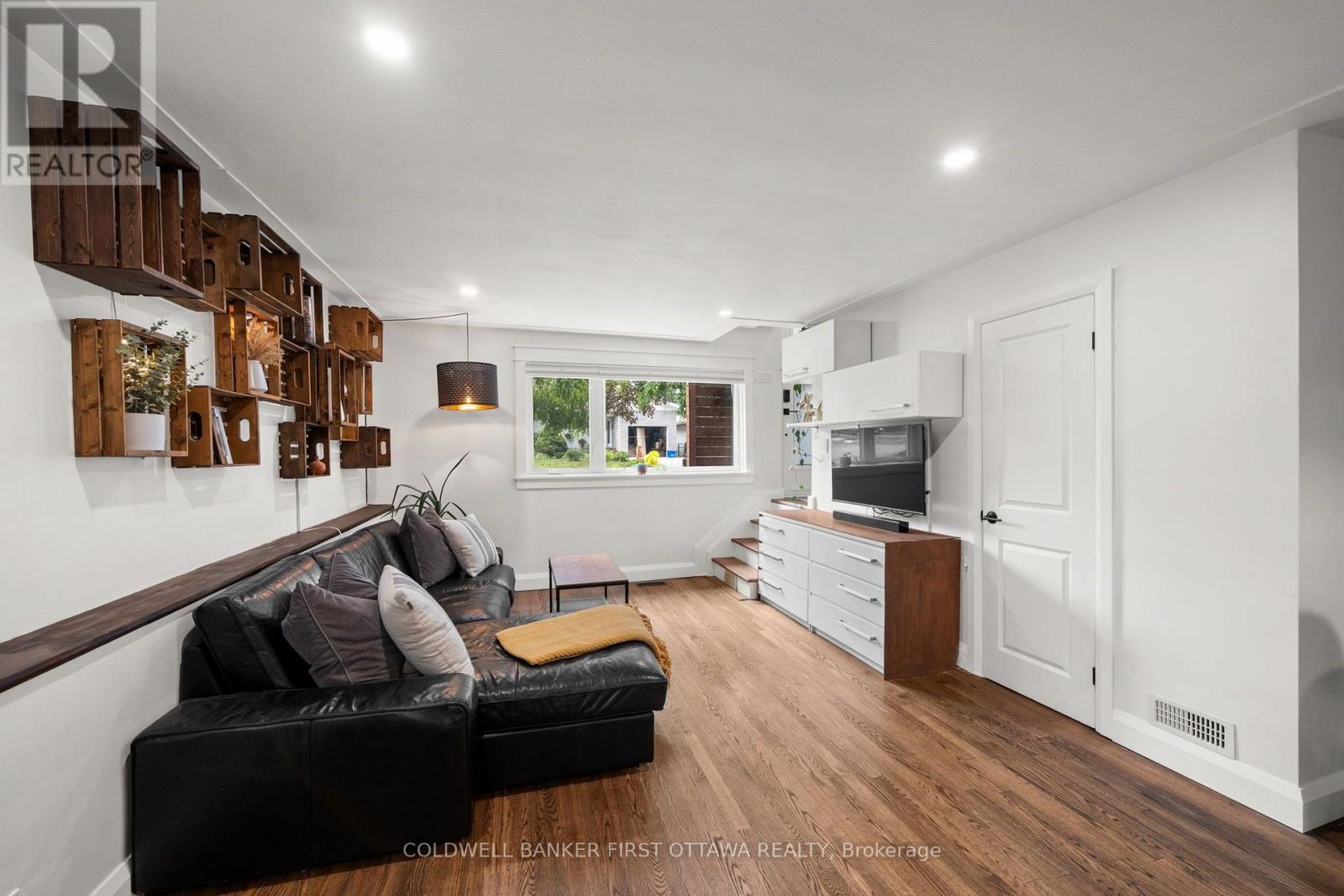 849 Maplewood Avenue, Ottawa, Ontario  K2B 5V4 - Photo 6 - X13808564