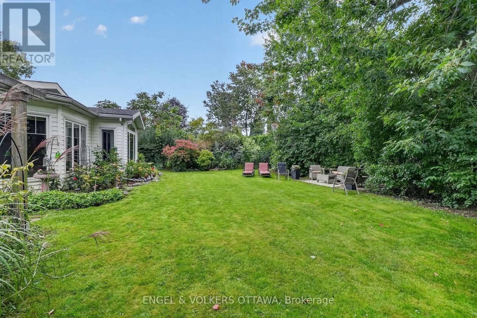 250 Faircrest Road, Ottawa, Ontario  K1H 5E1 - Photo 30 - X13808568