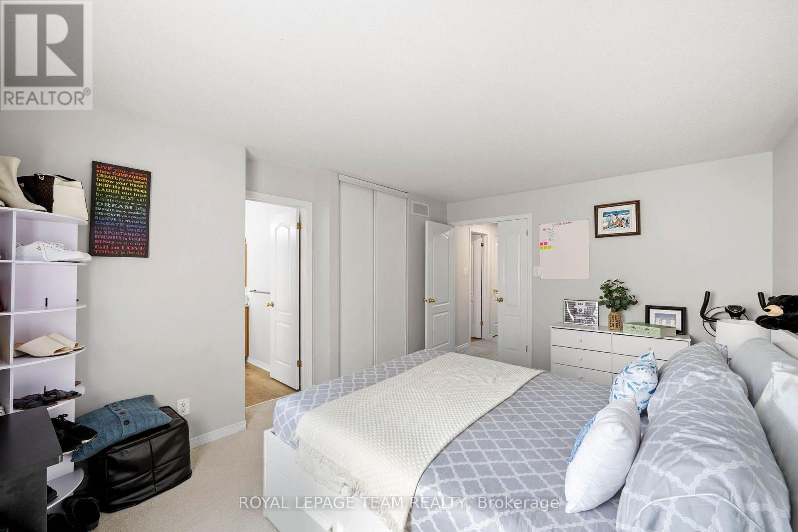 5953 Pineglade Crescent, Ottawa, Ontario  K1W 1G9 - Photo 16 - X13808652