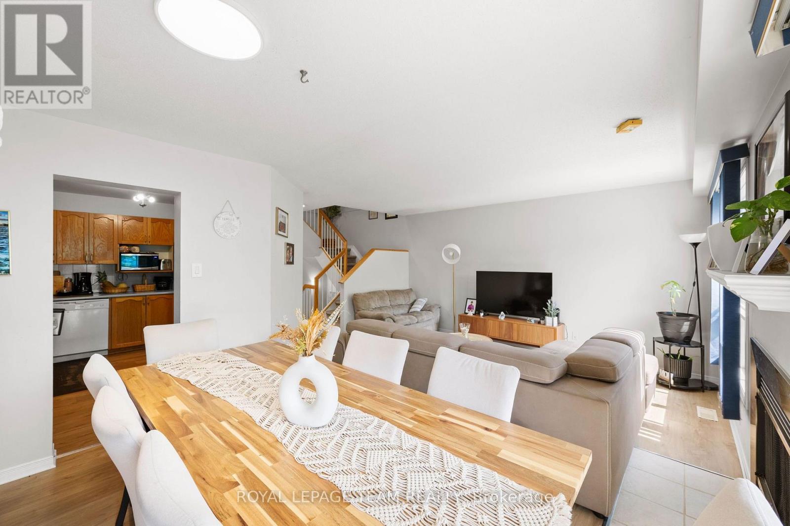 5953 Pineglade Crescent, Ottawa, Ontario  K1W 1G9 - Photo 9 - X13808652