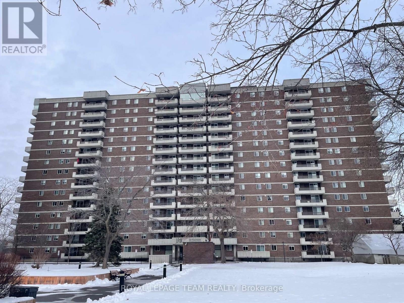 1001 - 1705 PLAYFAIR DRIVE