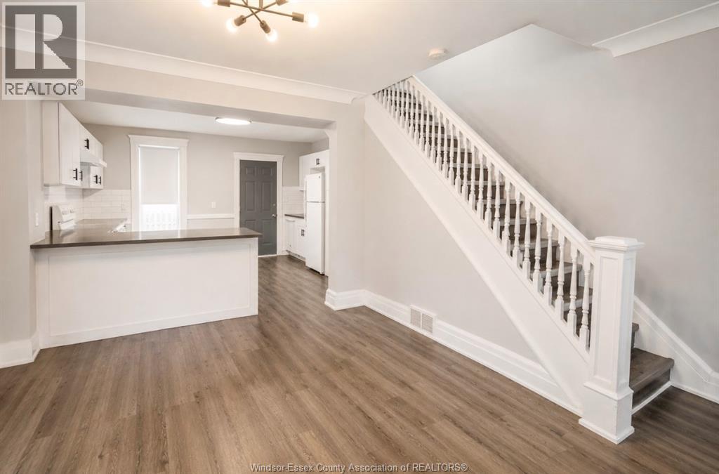 790 Marentette, Windsor, Ontario  N9A 1Z6 - Photo 4 - 26023000
