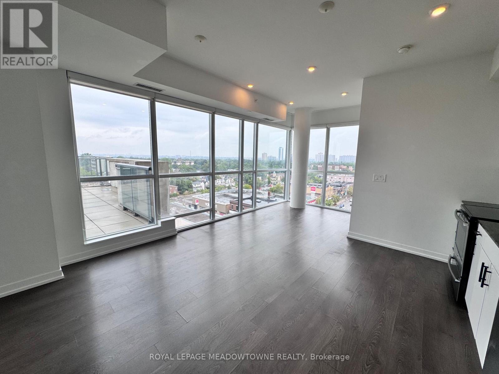 1002 - 2055 Danforth Avenue, Toronto, Ontario  M4C 1J8 - Photo 9 - E13790272