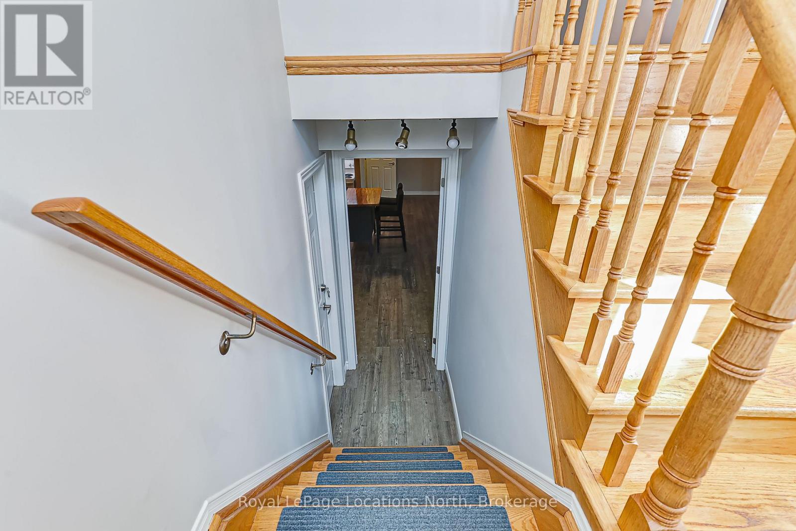 77 Silver Birch Avenue, Wasaga Beach, Ontario  L9Z 1M2 - Photo 27 - S13808600
