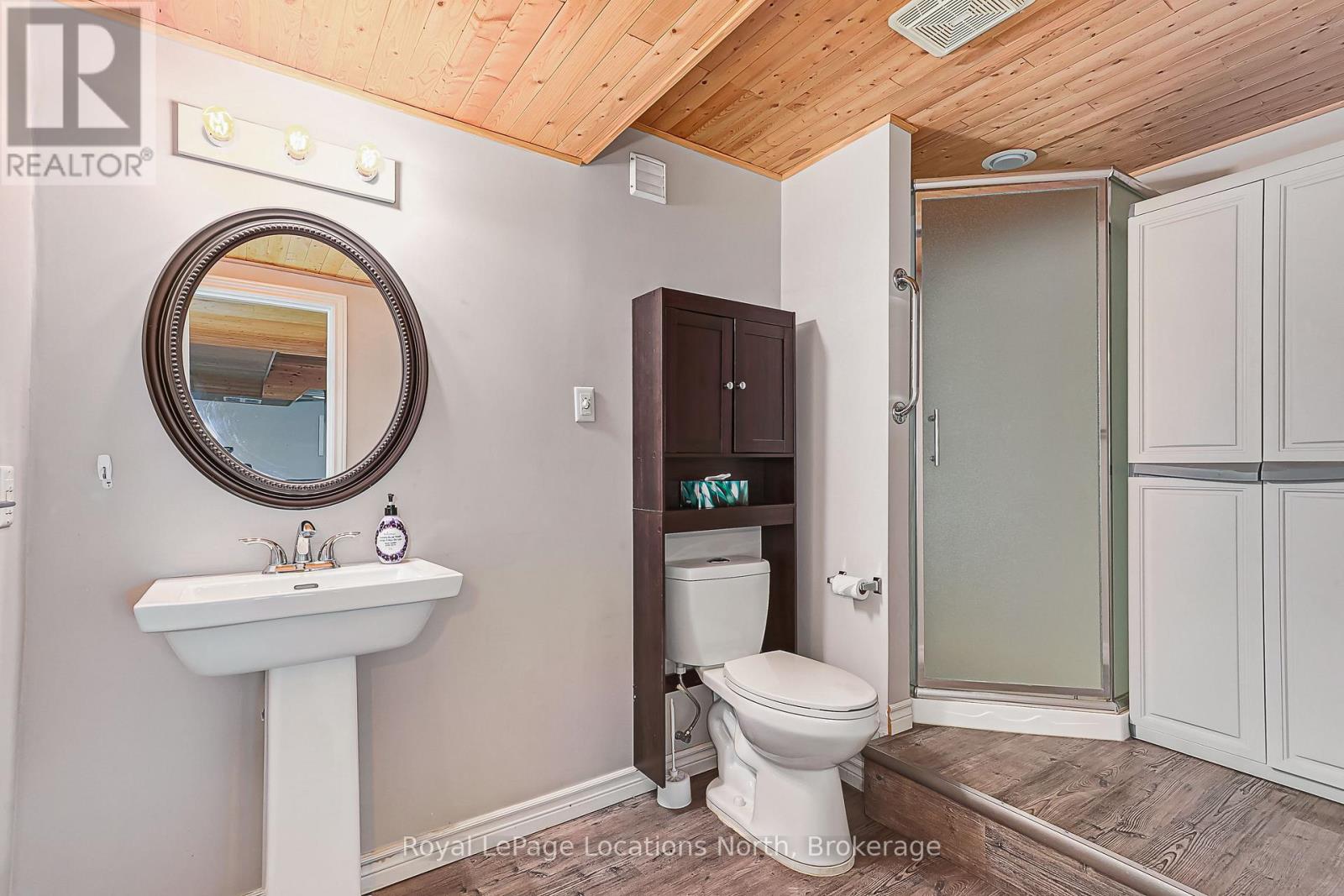 77 Silver Birch Avenue, Wasaga Beach, Ontario  L9Z 1M2 - Photo 36 - S13808600