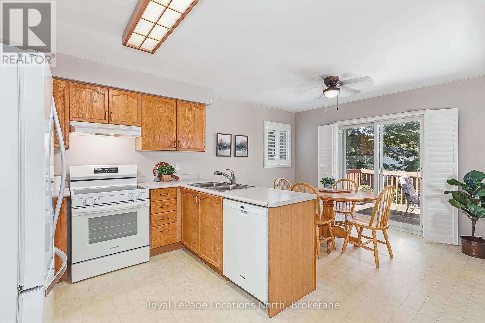 77 Silver Birch Avenue, Wasaga Beach, Ontario  L9Z 1M2 - Photo 6 - S13808600