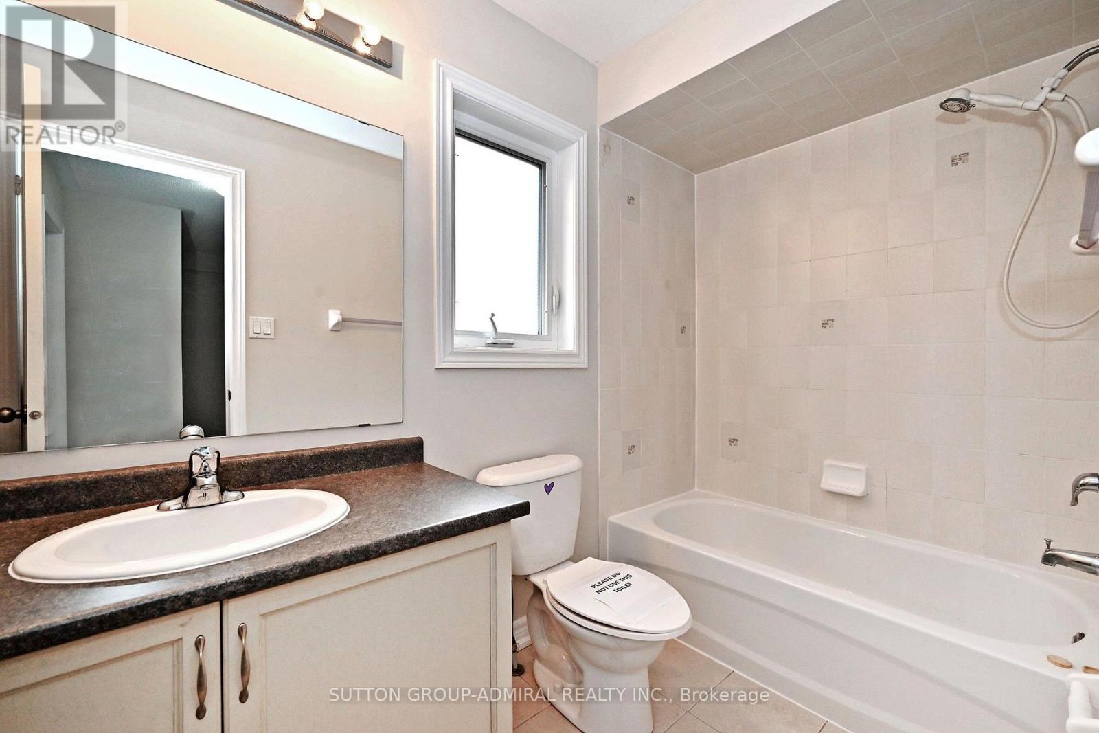 110 Southdown Avenue, Vaughan, Ontario  L6A 4N3 - Photo 38 - N13802920