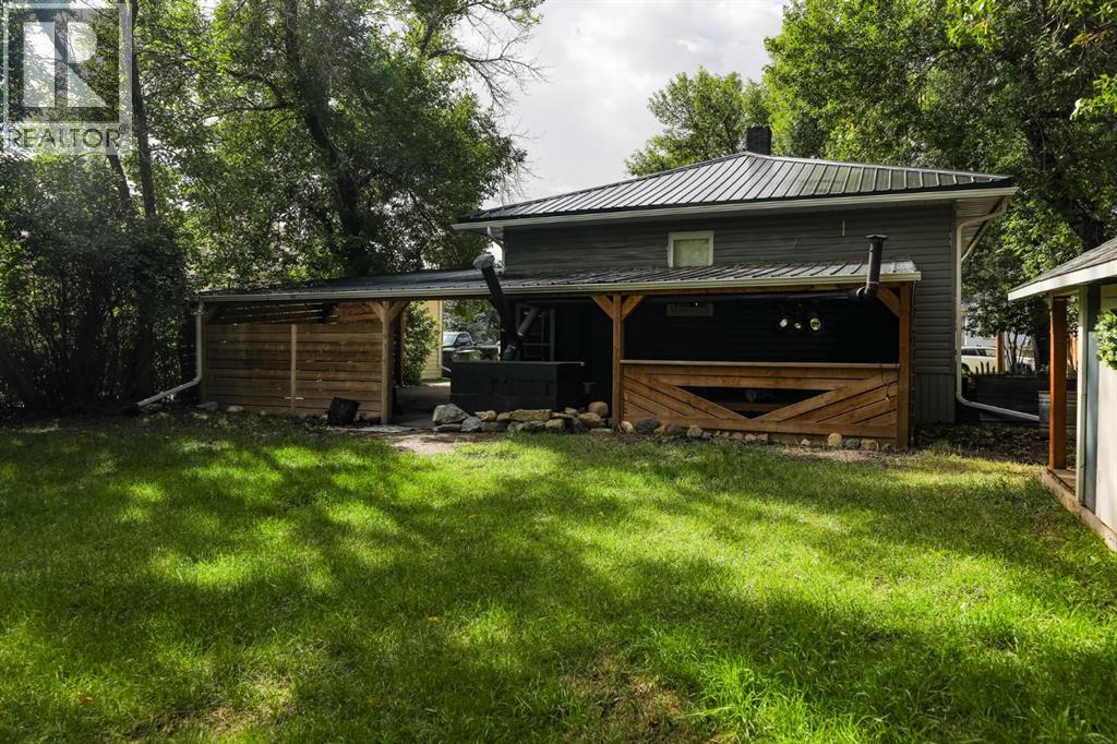 145 S 1 Street W photo 32
