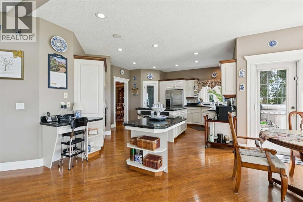 85 Mt Douglas Circle SE, Calgary, Alberta  T2Z 3P3 - Photo 7 - A2328886