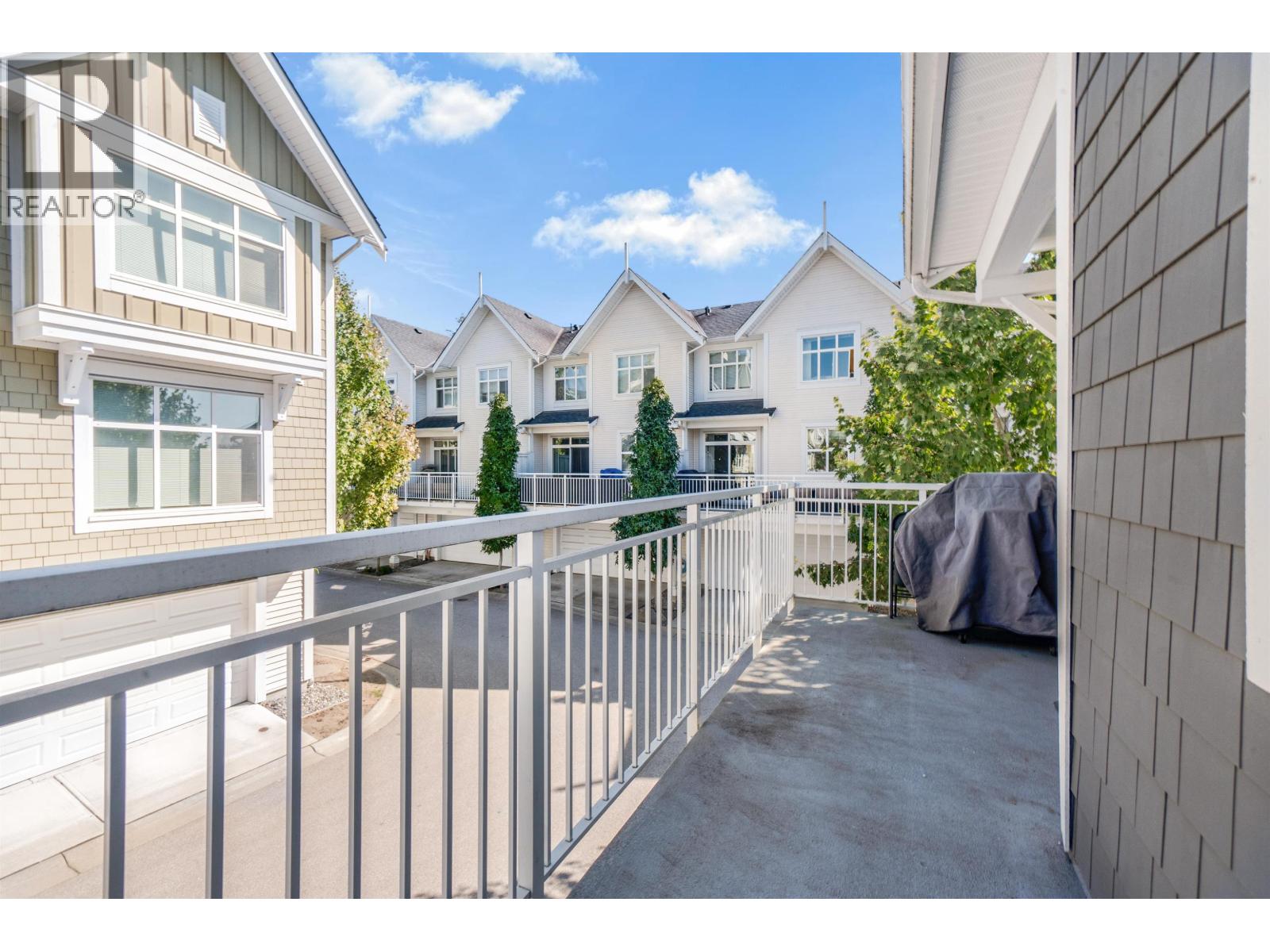 1301 11295 Pazarena Place, Maple Ridge, British Columbia  V2X 4K9 - Photo 17 - R3167552