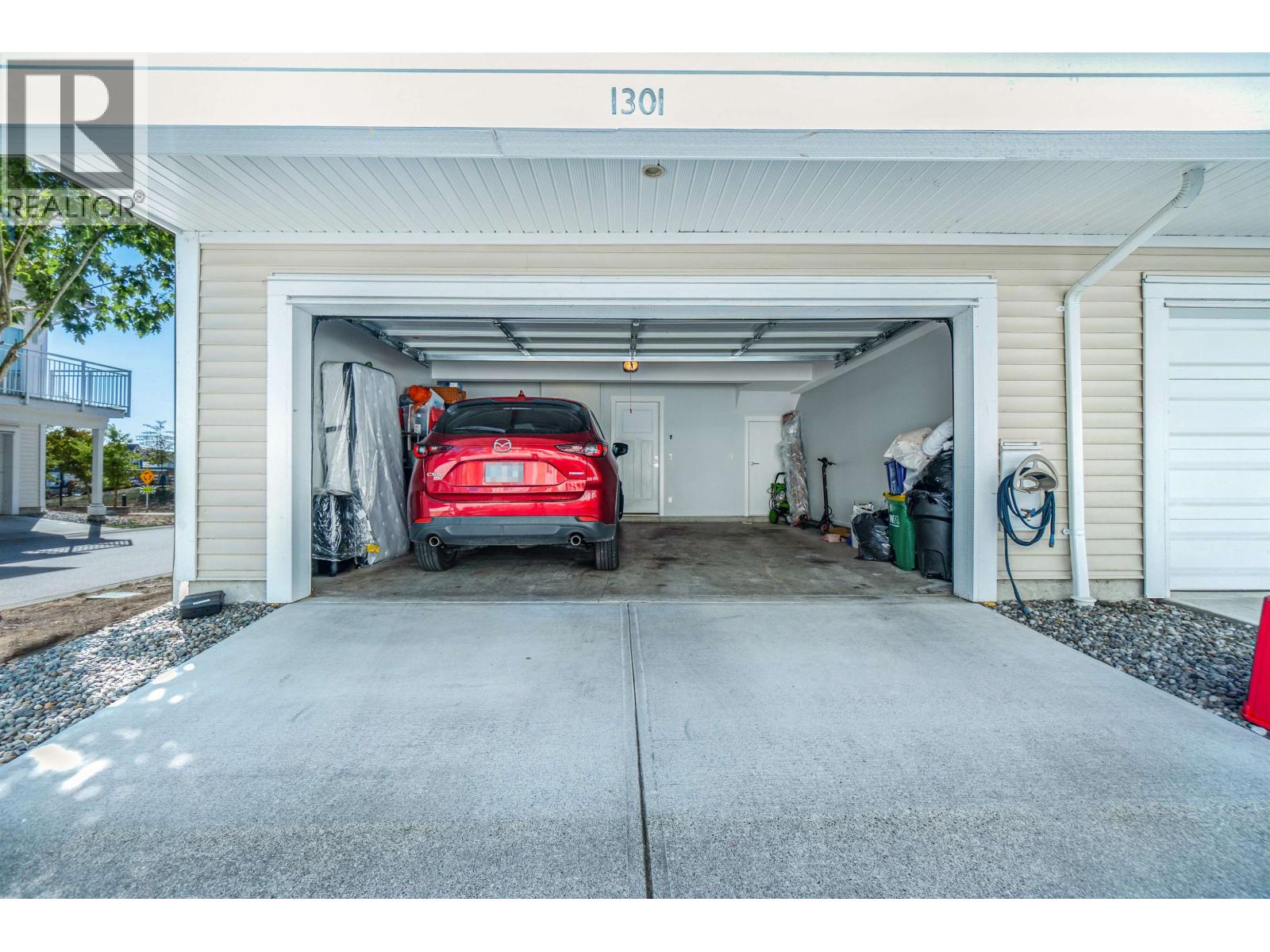 1301 11295 Pazarena Place, Maple Ridge, British Columbia  V2X 4K9 - Photo 23 - R3167552