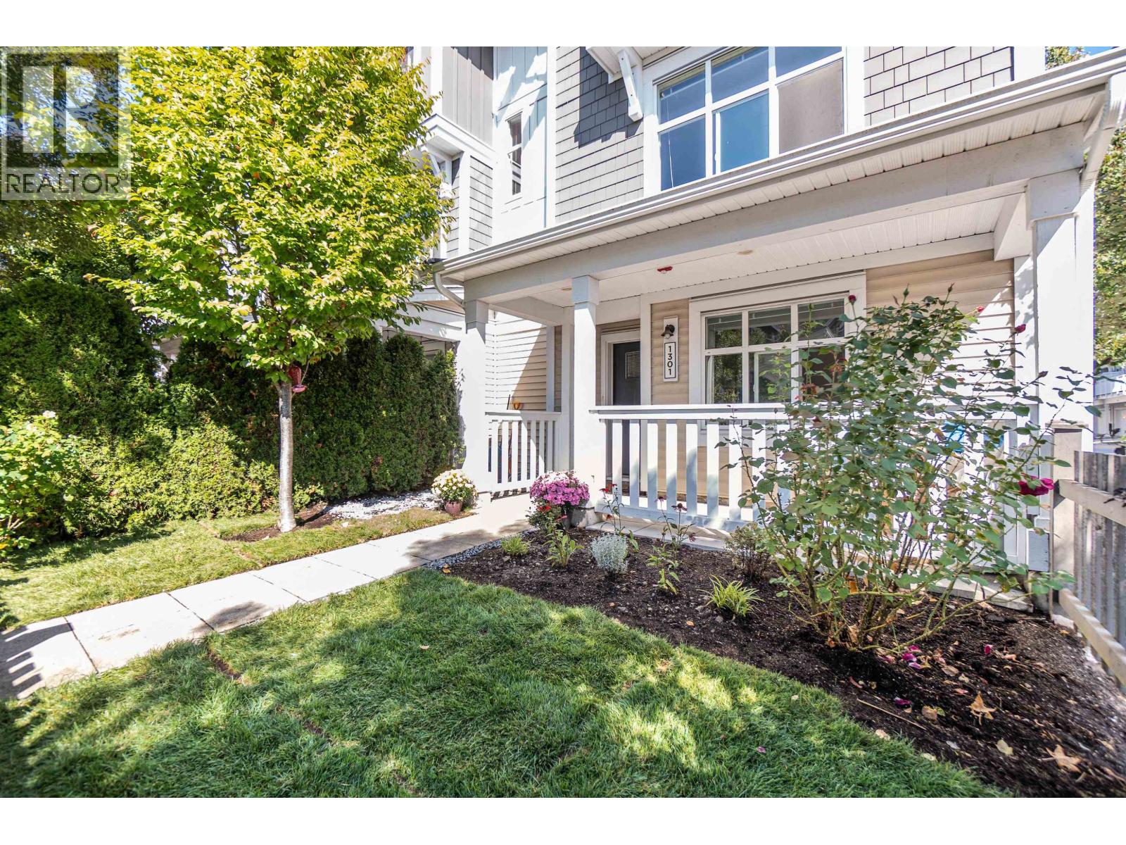 1301 11295 Pazarena Place, Maple Ridge, British Columbia  V2X 4K9 - Photo 24 - R3167552