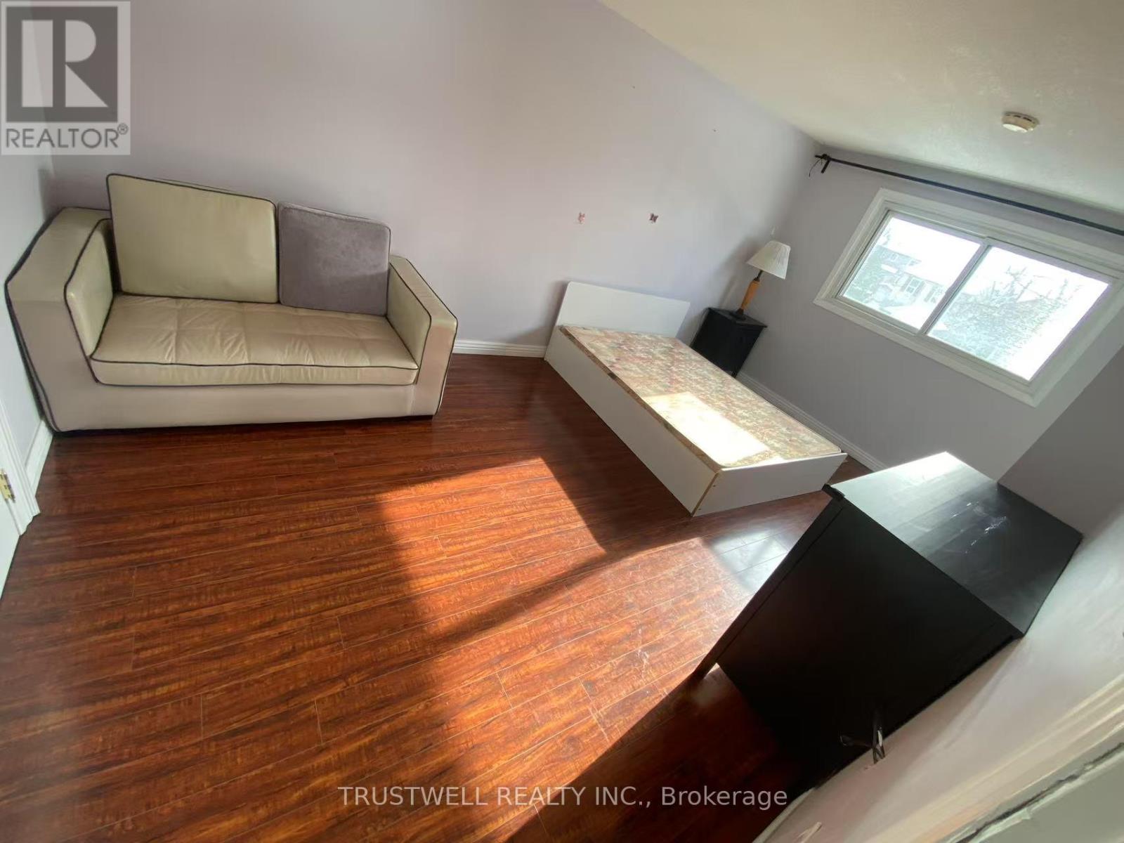 9 Whistling Hills Drive, Toronto, Ontario  M1V 2B6 - Photo 6 - E13808604