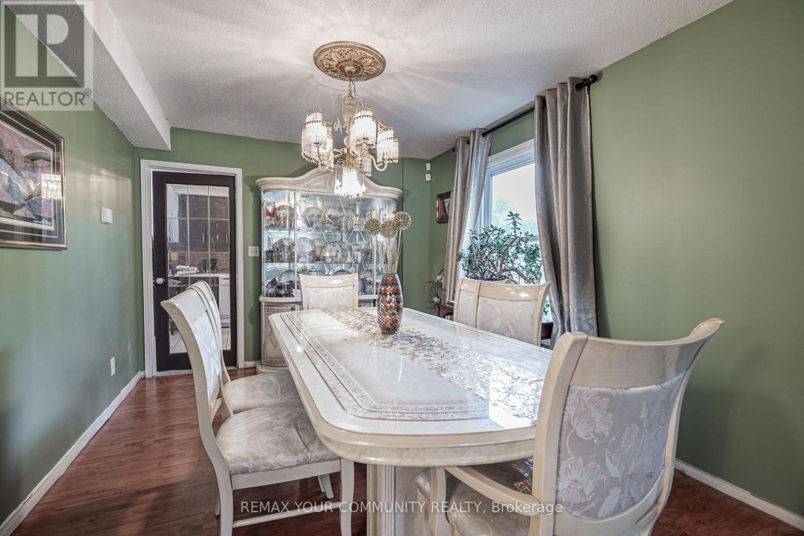 1801 Forestview Drive, Pickering, Ontario L1V 5V2 - Photo 6 - E13804086