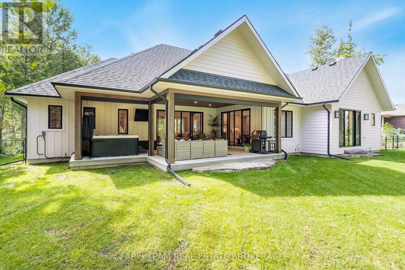 56 Marni Lane, Springwater, Ontario  L0L 2K0 - Photo 43 - S13808694