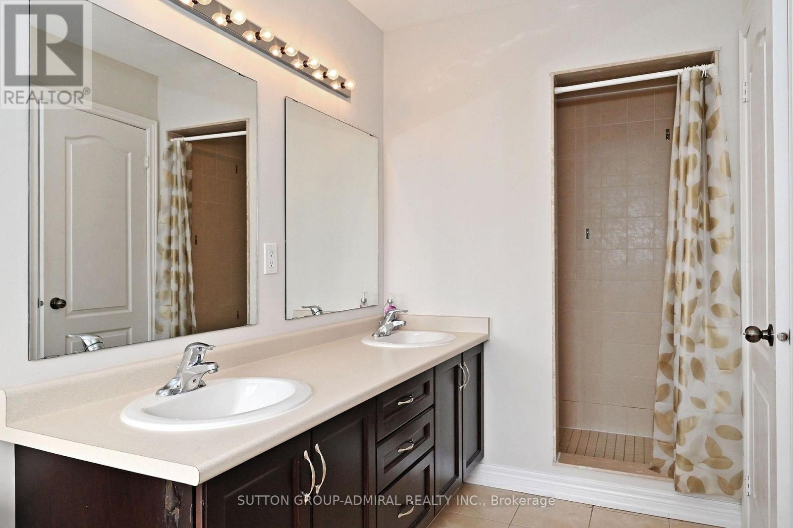 110 Southdown Avenue, Vaughan, Ontario  L6A 4N3 - Photo 30 - N13757620
