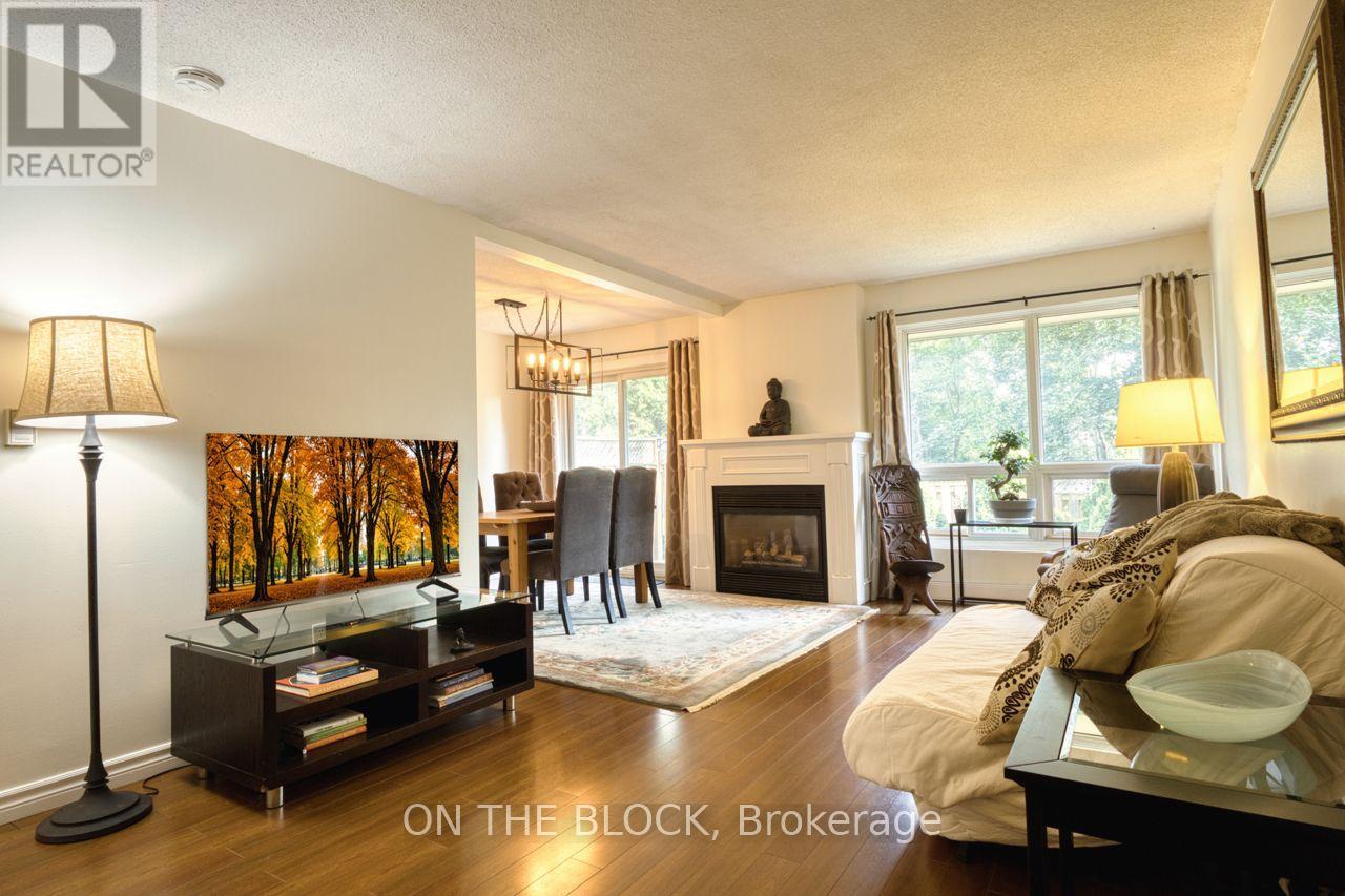 1 - 3010 Palmer Drive, Burlington, Ontario  L7M 1L2 - Photo 1 - W13796752