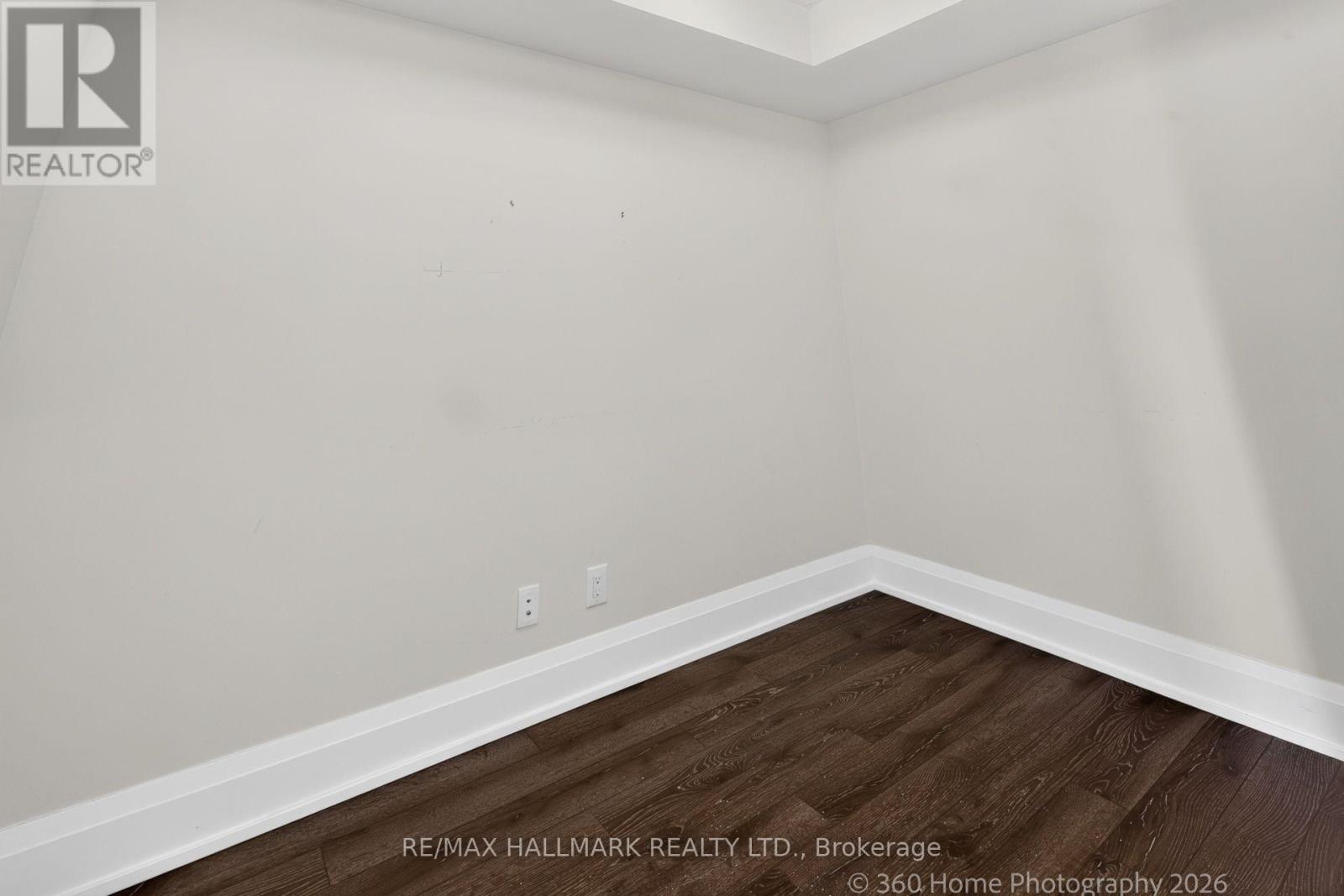 711 - 2 Old Mill Drive, Toronto, Ontario  M6S 0A2 - Photo 8 - W13656298