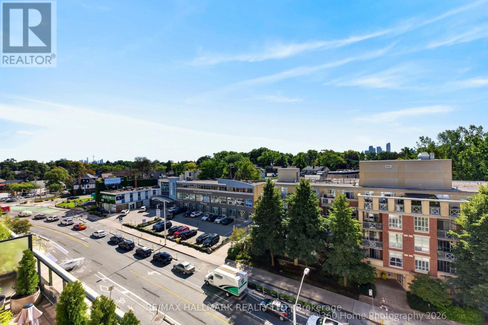 711 - 2 Old Mill Drive, Toronto, Ontario  M6S 0A2 - Photo 24 - W13656298
