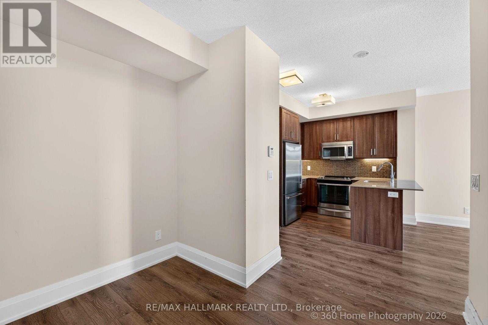 711 - 2 Old Mill Drive, Toronto, Ontario  M6S 0A2 - Photo 9 - W13656298